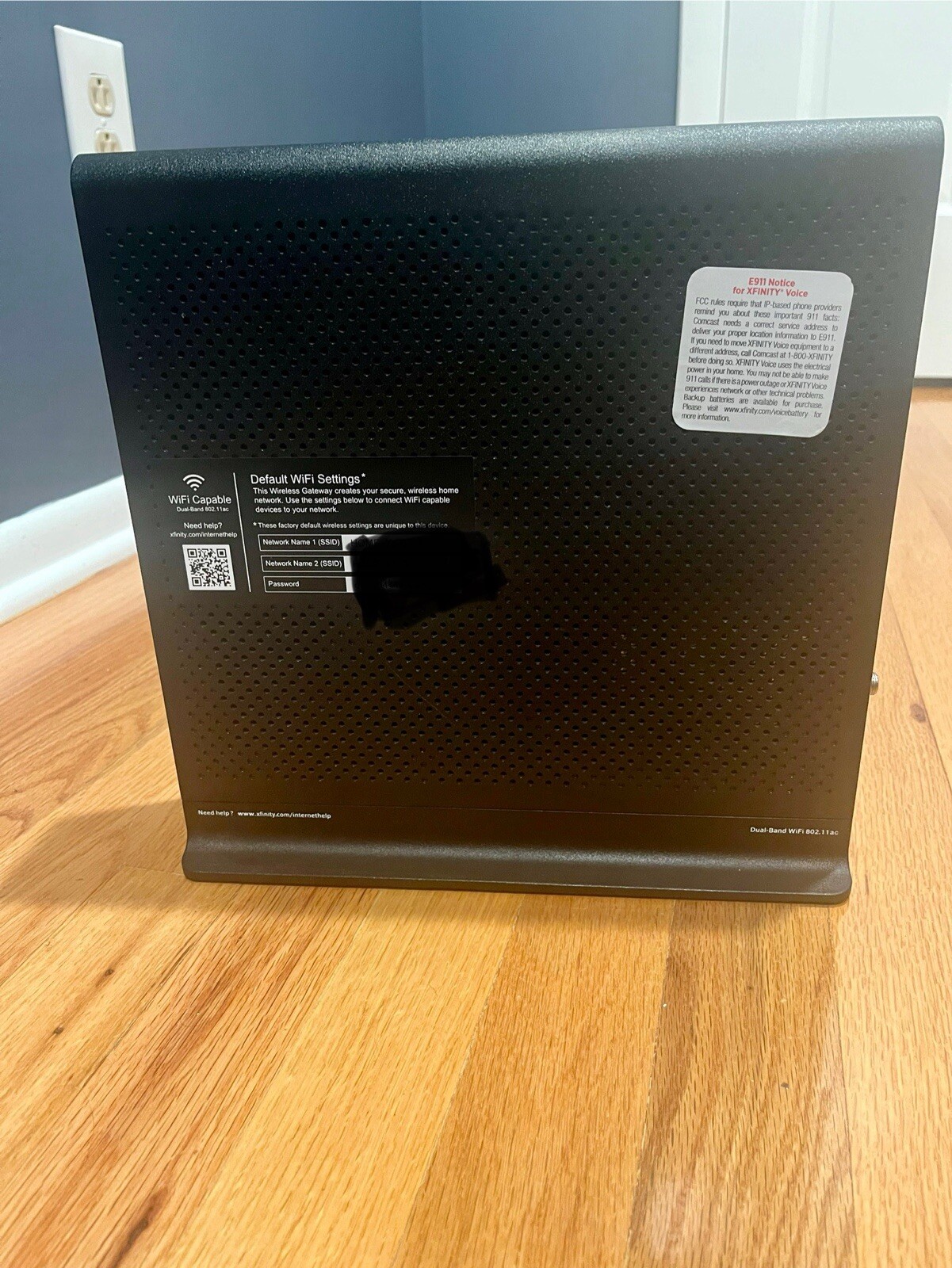 Cisco Model DPC3941T DOCSIS 3.0 24×4 Wireless Residential Voice Gateway