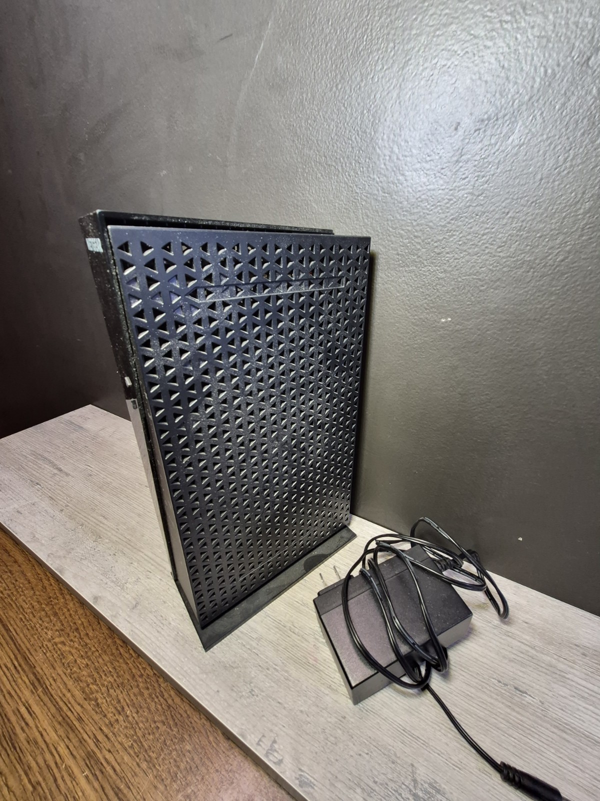 NETGEAR C6300 AC1750 DOCSIS 3.0 Cable Modem and WiFi Router Used Working