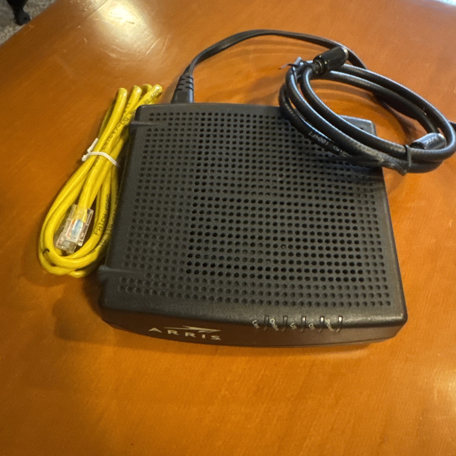 ARRIS CM820A Cable Modem with wires FAST SHIPPING!