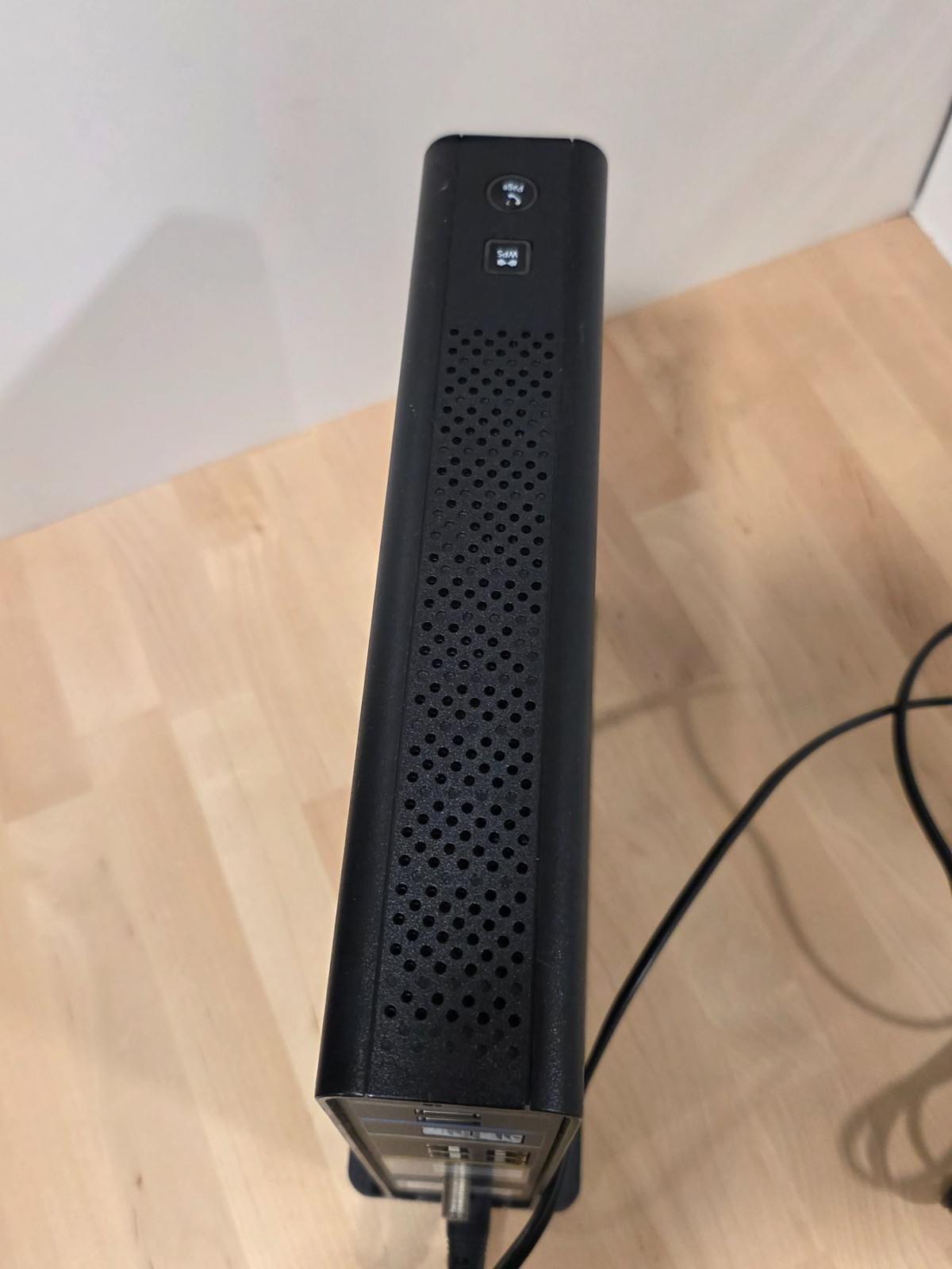 Xfinity Cisco DPC3941T XB3 DOCSIS 3.0 Dual-Band WiFi Voice Gateway