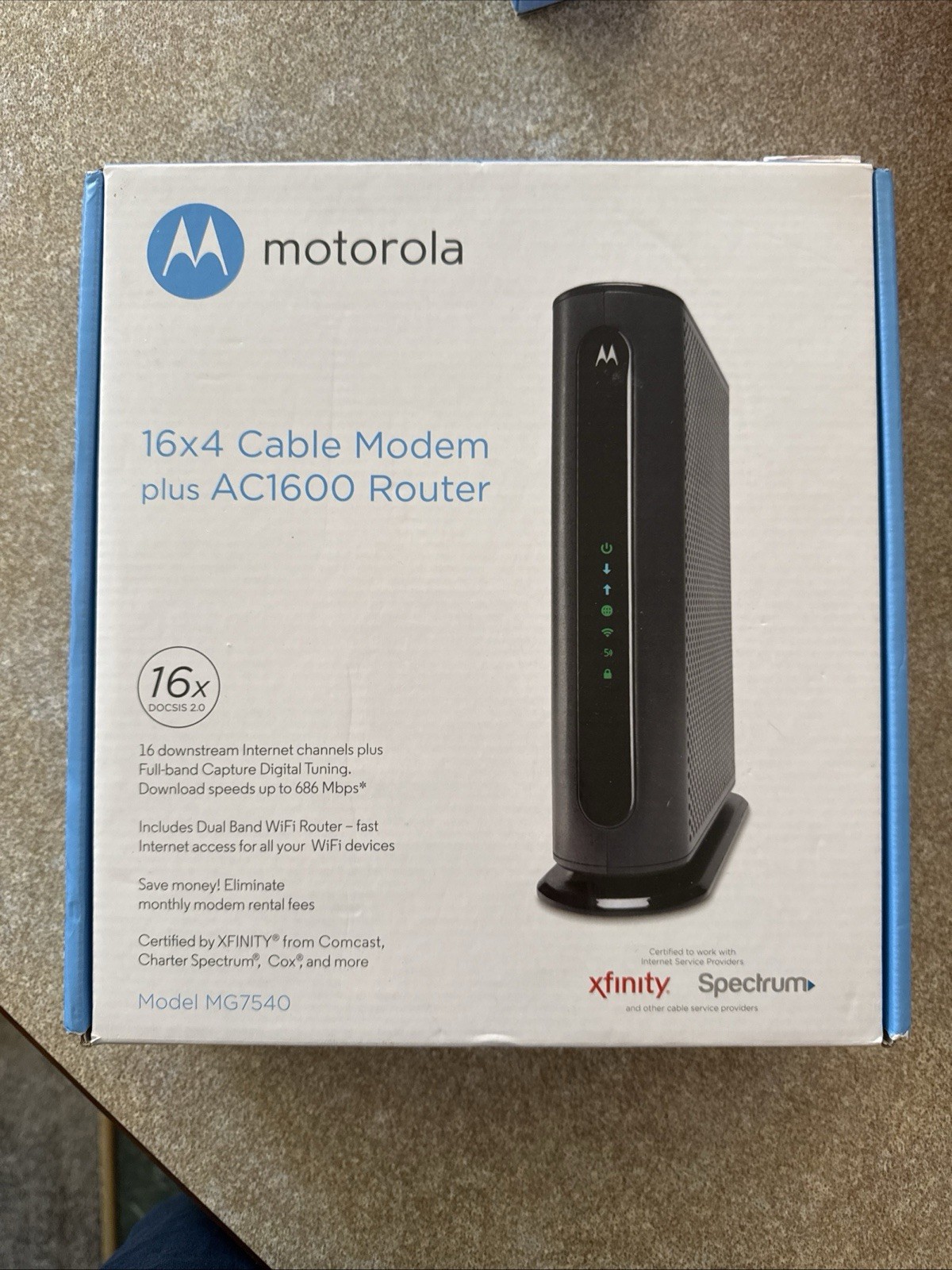 Motorola MG7540-10 16×4 Cable Modem – Black