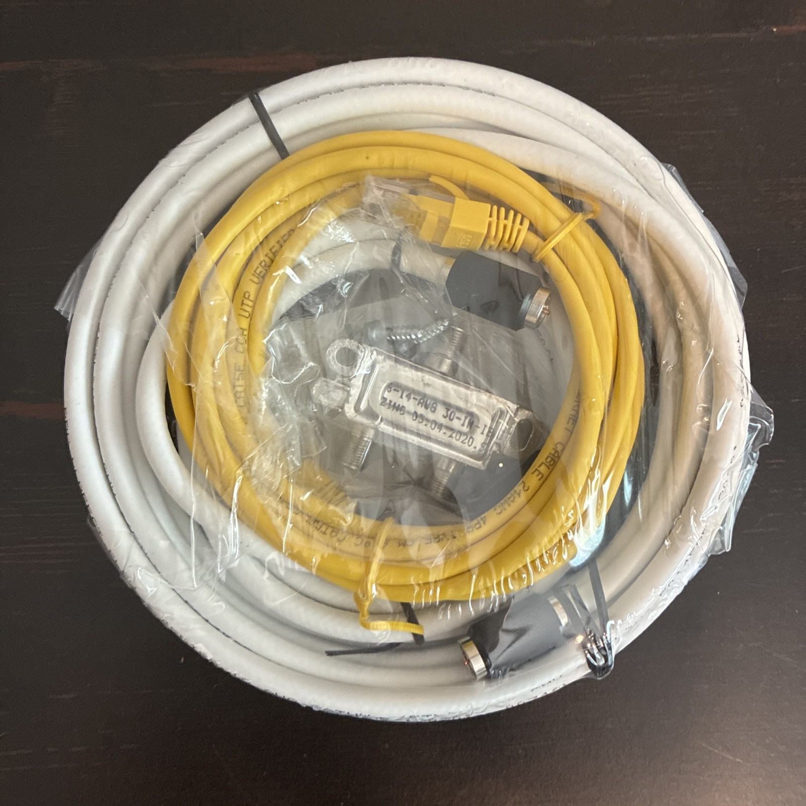 HSD Kit 7 ft Cat 5e & 6 ft and 12 ft. Coax Jumper Cables With 2-Way Splitter