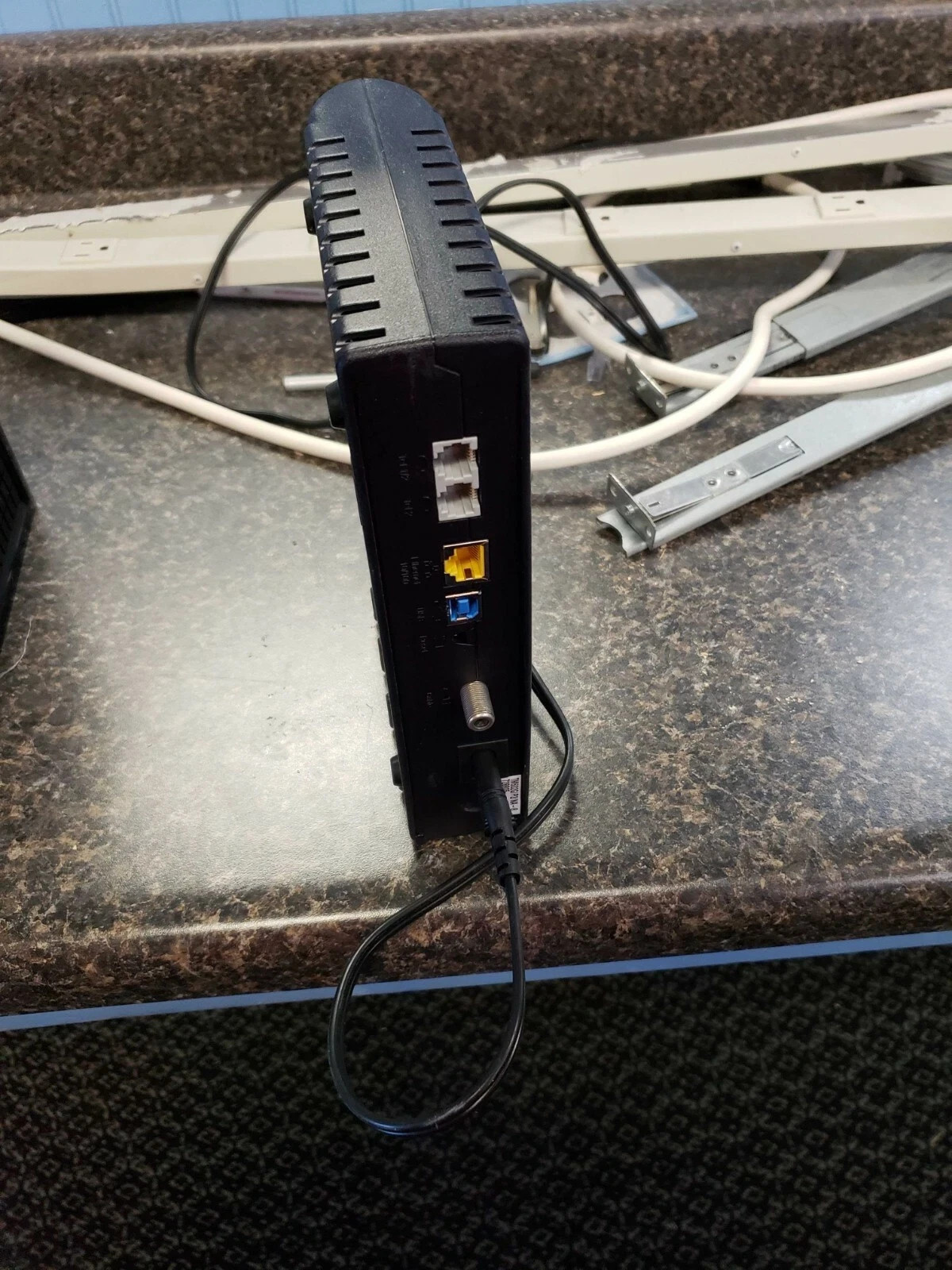 Arris TM602G 115 Modem