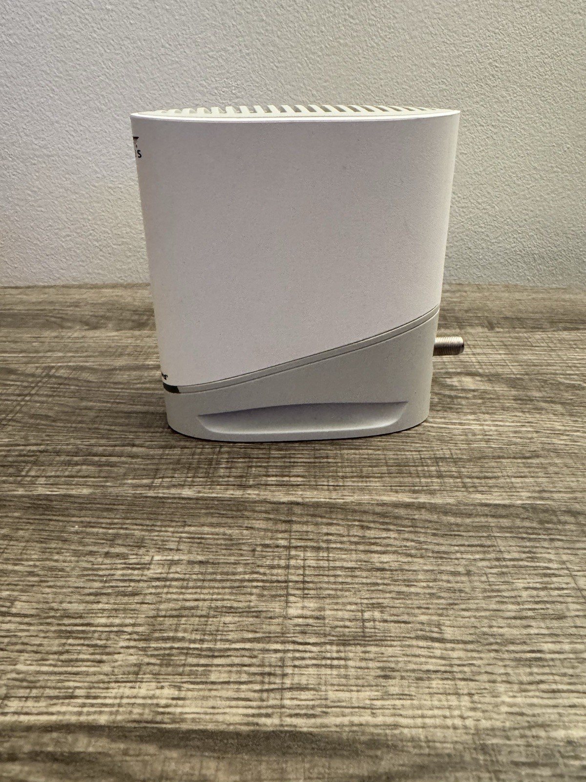 Arris Surfboard S33 3.1 Multi Gig Cable Modem 2.5 Gbps Ethernet Port – White