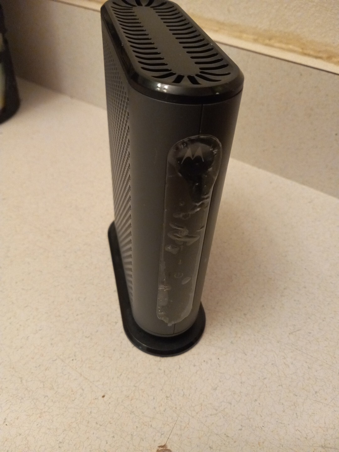 Motorola MB7220 Black 343 Mbps DOCSIS 3.0 8×4 Channel Bonding Cable Modem ONLY
