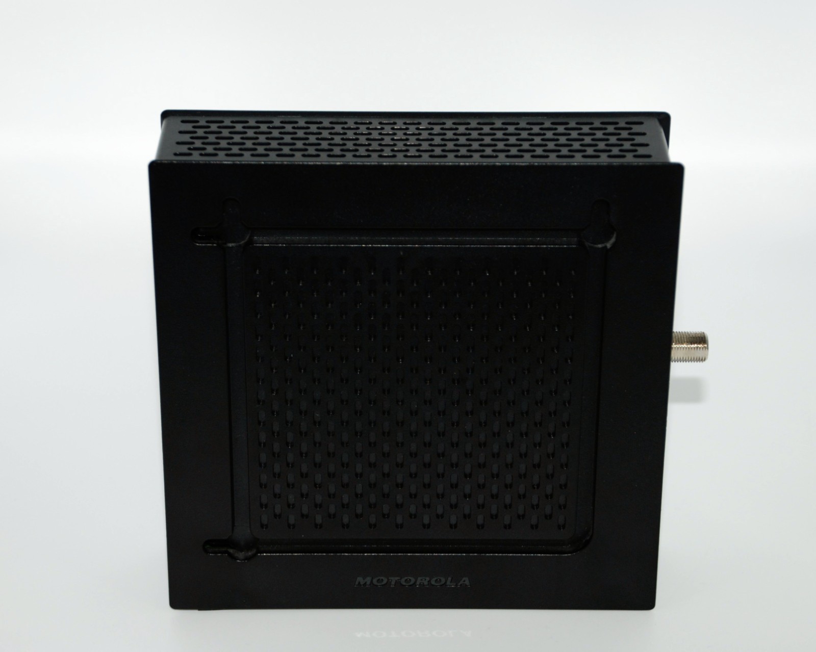 Motorola Surfboard SB6120 DOCSIS 3.0 Cable Modem with AC Adapter