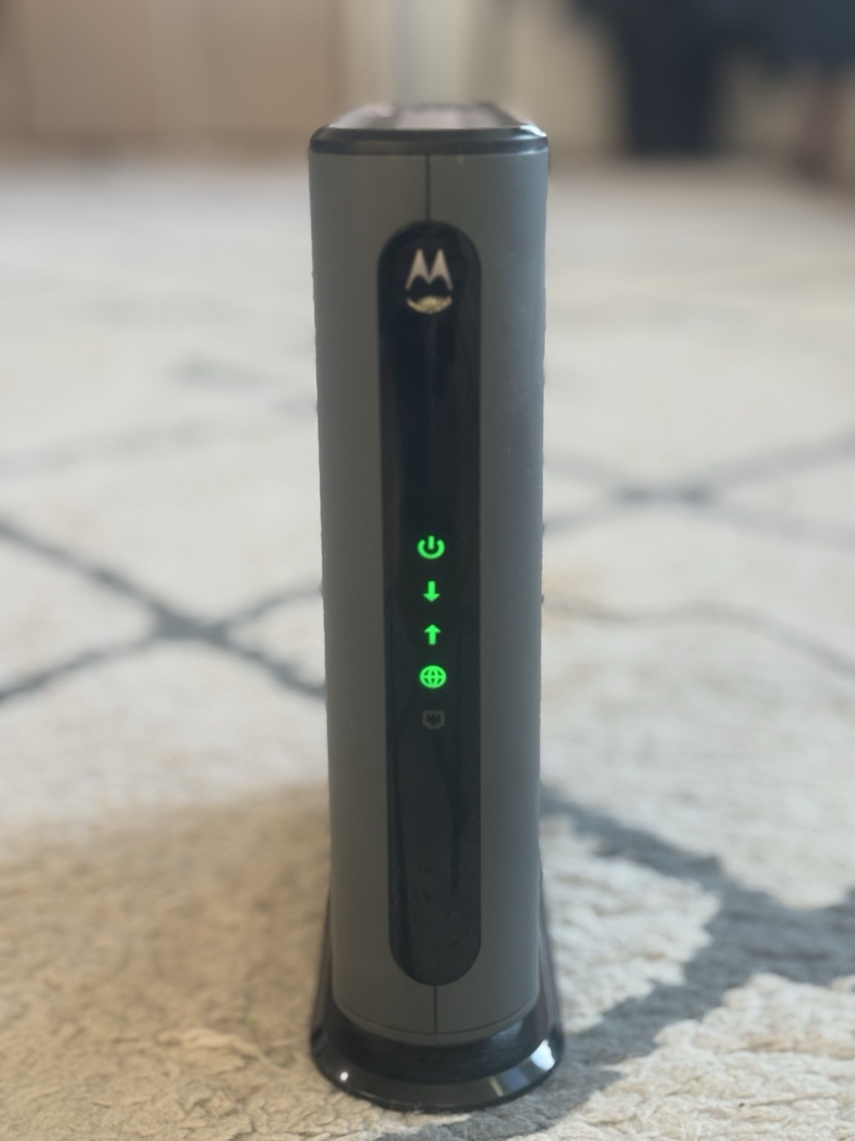 Motorola MB8600 DOCSIS 3.1 Cable Modem – Gigabit Capable – Tested w/ ISP