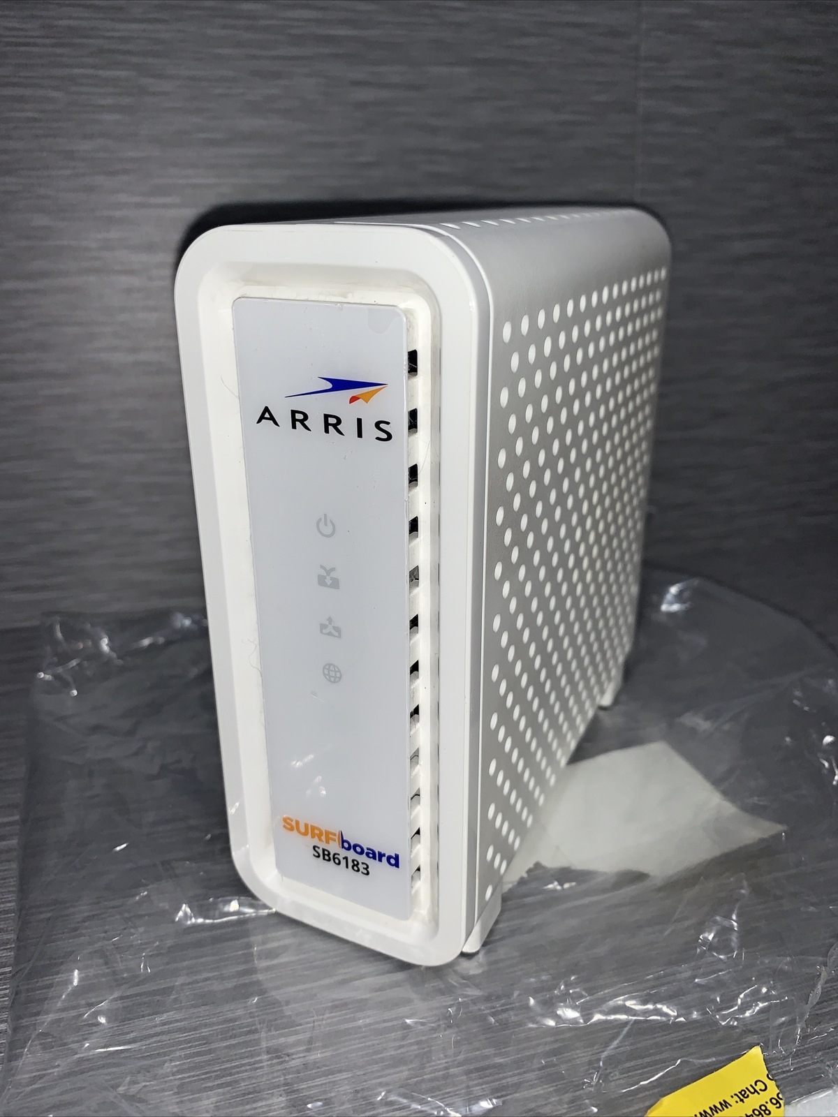 Arris SB6183 Surfboard Docsis 3.0 686 Mbps Cable 16X4 Channels Modem W/ Cord