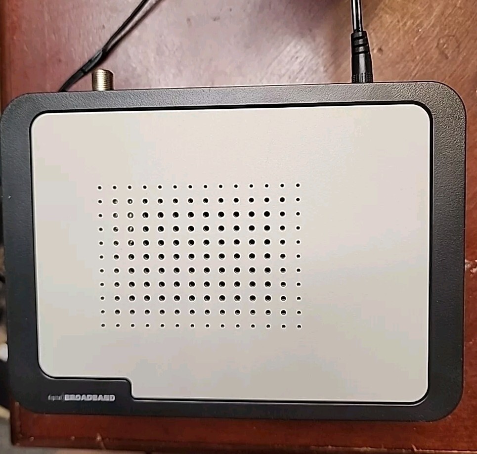 RCA Thomson Model DHG536C Digital Broadband Data and Voice Gateway Modem