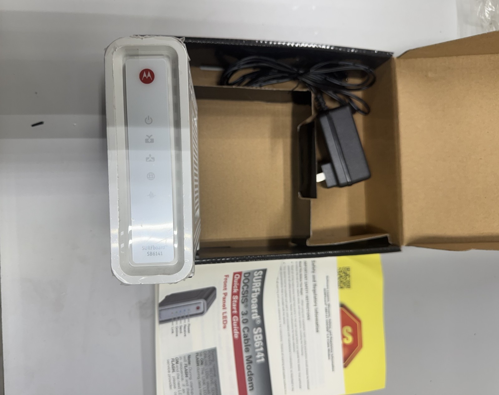 Arris Motorola SURFboard surf board SB6141 Cable Modem