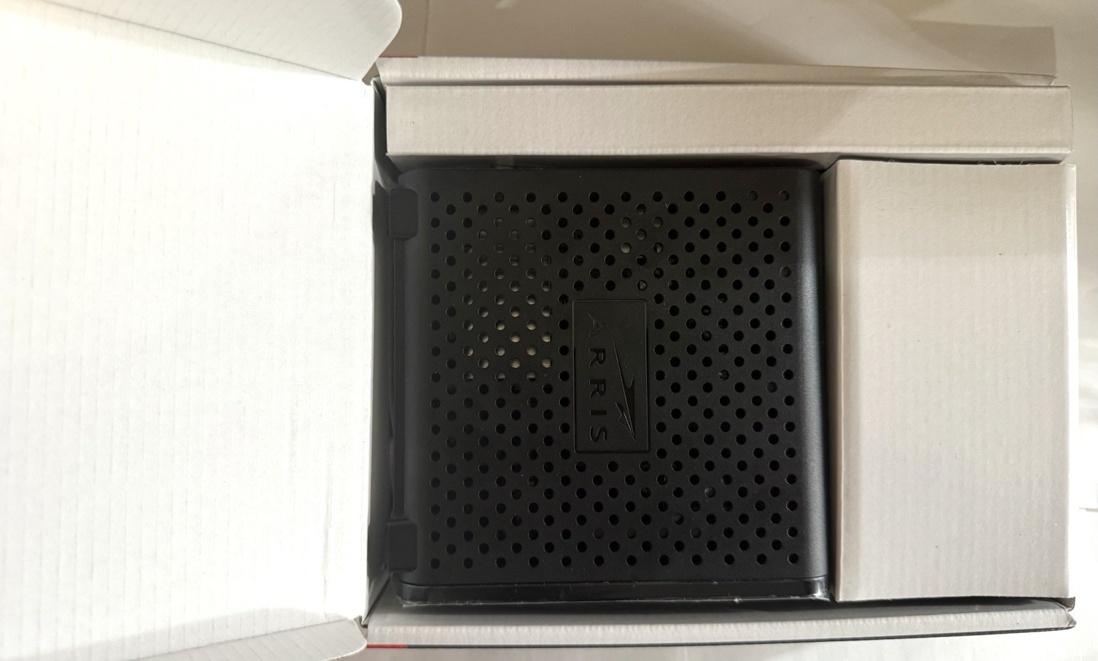 Arris Surfboard SB6183 Cable Modem 686 mbps 16×4 Docsis 3.0 New open box Xfinity