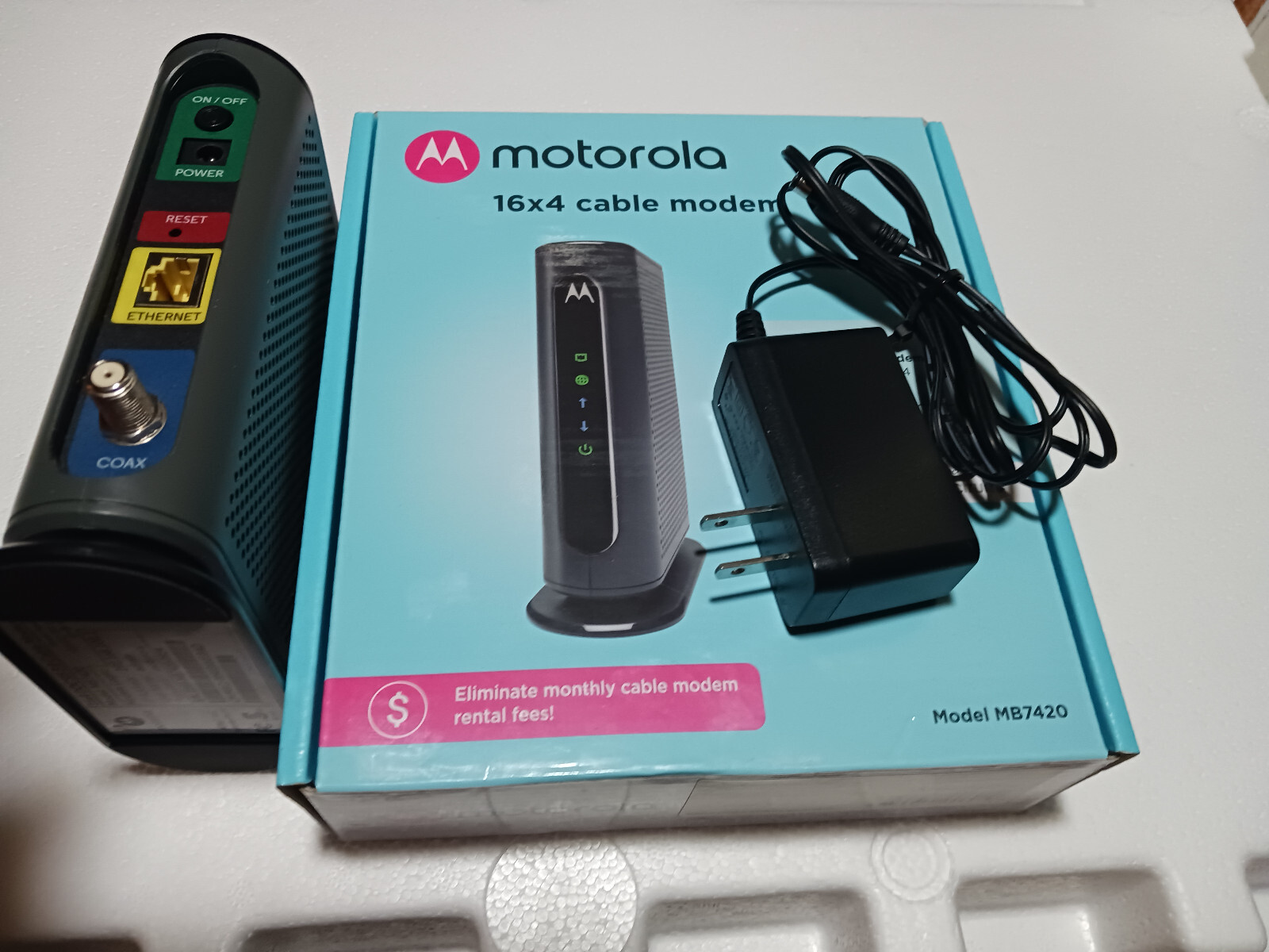 Motorola 16×4 Cable Modem Model MB7420 686 Mbps DOCSIS 3.0