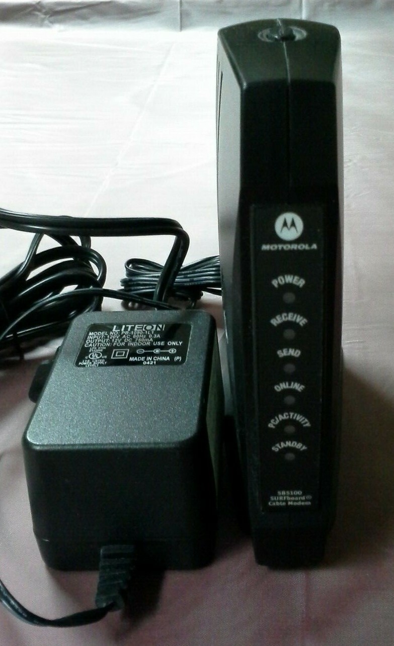 Motorola SB5100 Surfboard Cable Modem Black with installation CD-Rom
