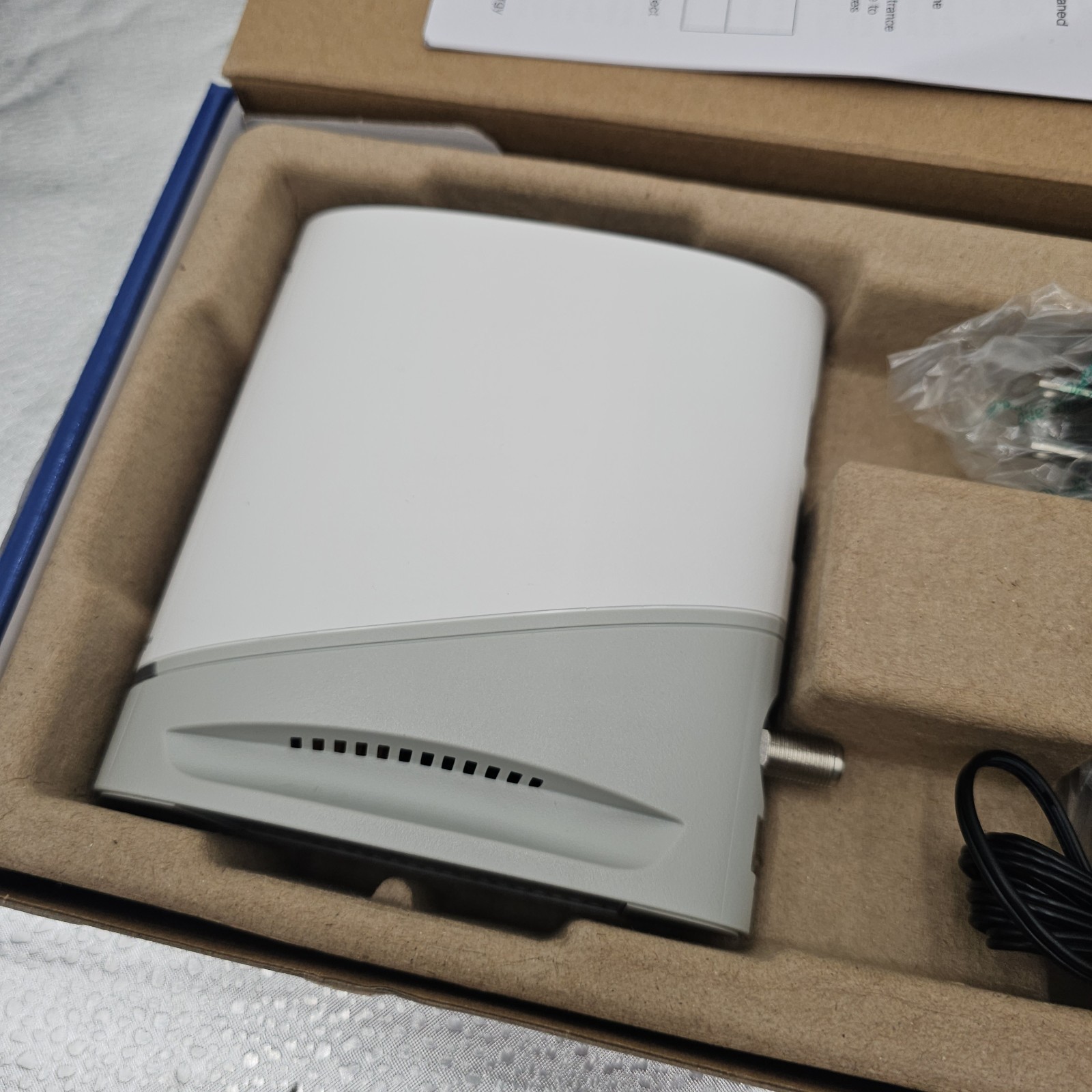 ARRIS S33 Surfboard DOCSIS 3.1 Multi-Gigabit Cable Modem, 2.5 GBPS Ethernet Port