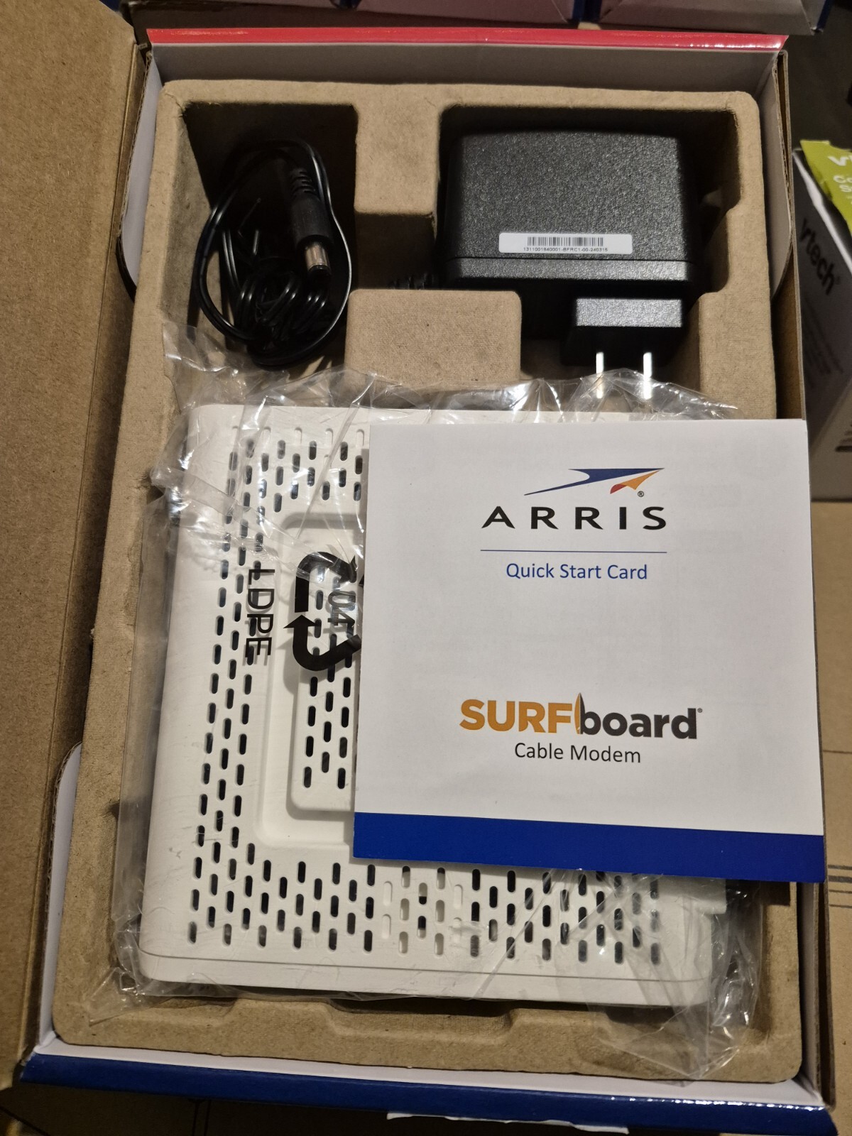 ARRIS SURFboard SB8200 DOCSIS 3.1 10 Gbps Cable Modem