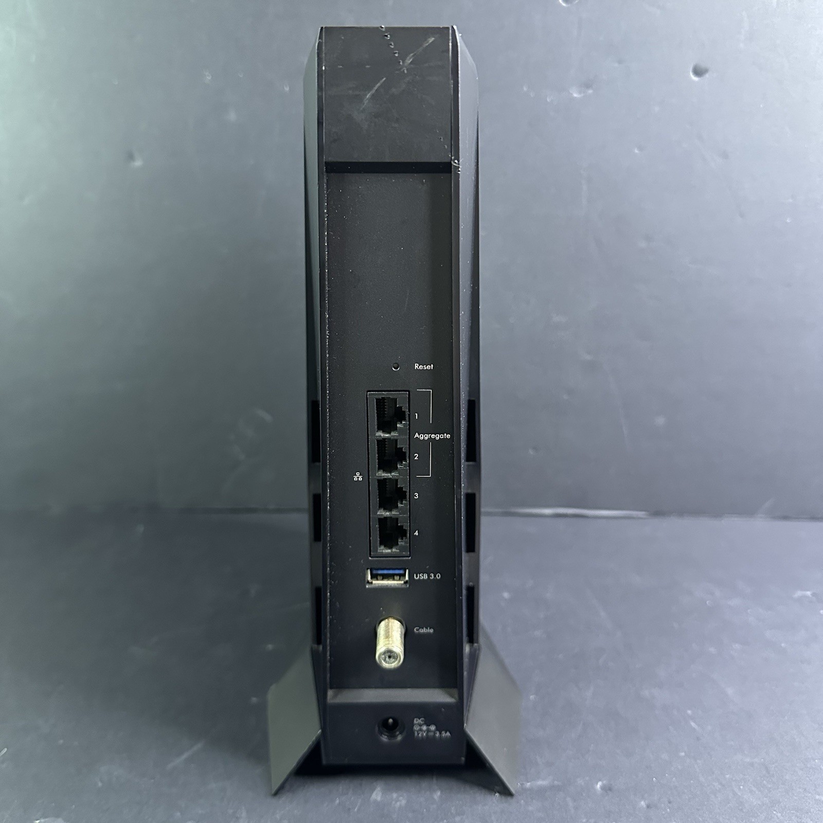NETGEAR Nighthawk CAX30 AX2700 Wifi Cable Modem Router Combo Gateway READ