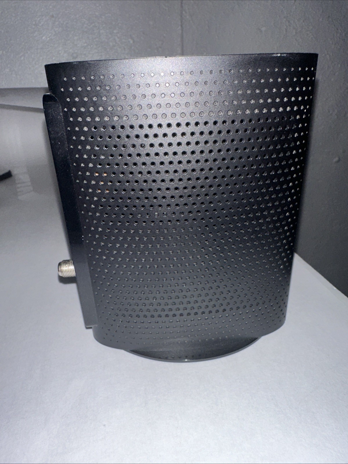 TP-LINK TC-7610 DOCSIS 3.0 Cable Modem USED with Power Cable