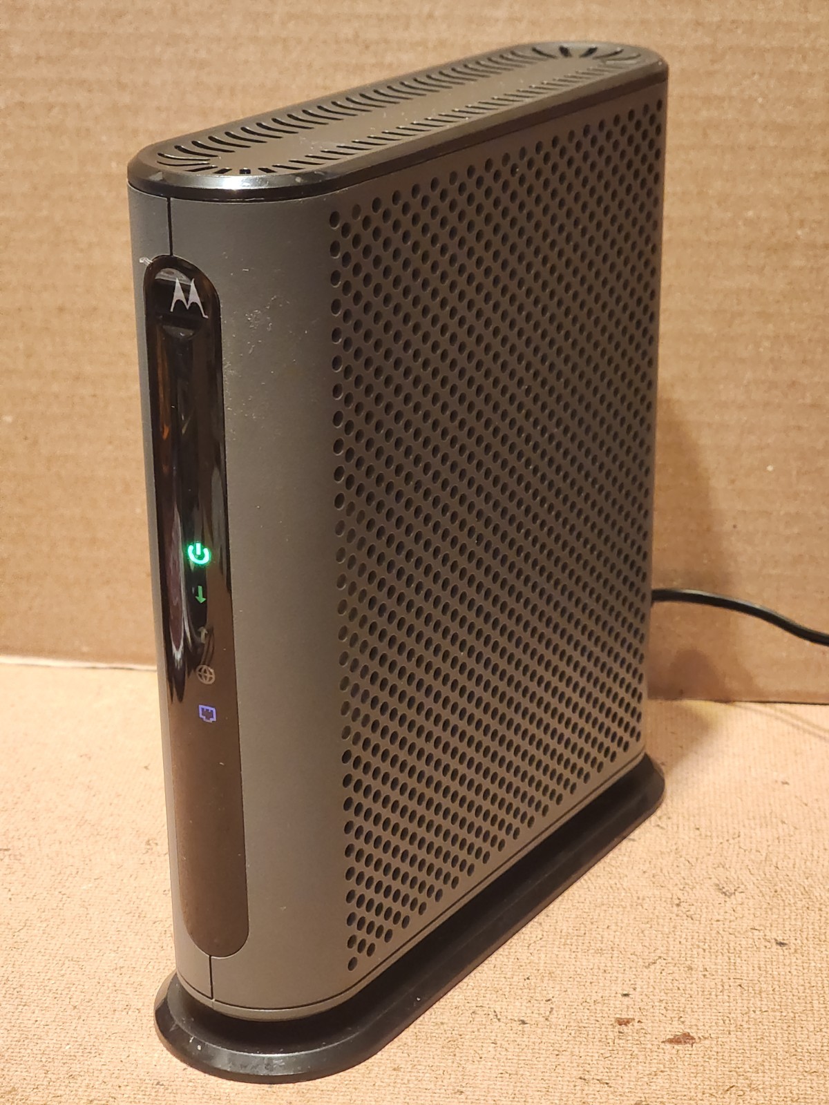 Motorola DOCSIS 3.1 Cable Modem Model MB8611 – Free shipping