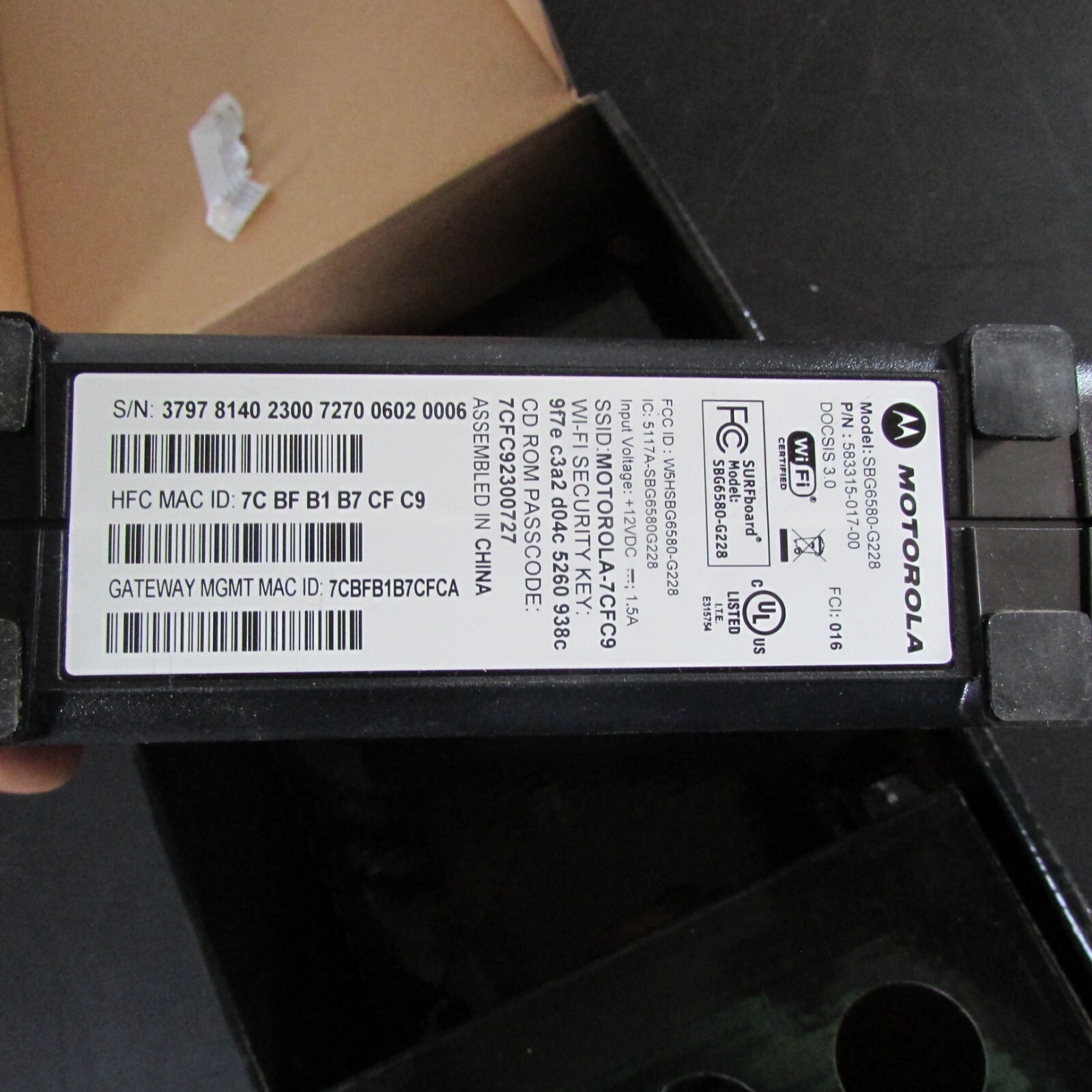 MOTOROLA SURFBOARD EXTREME WIRELESS CABLE MODEM & GIGABIT ROUTER e