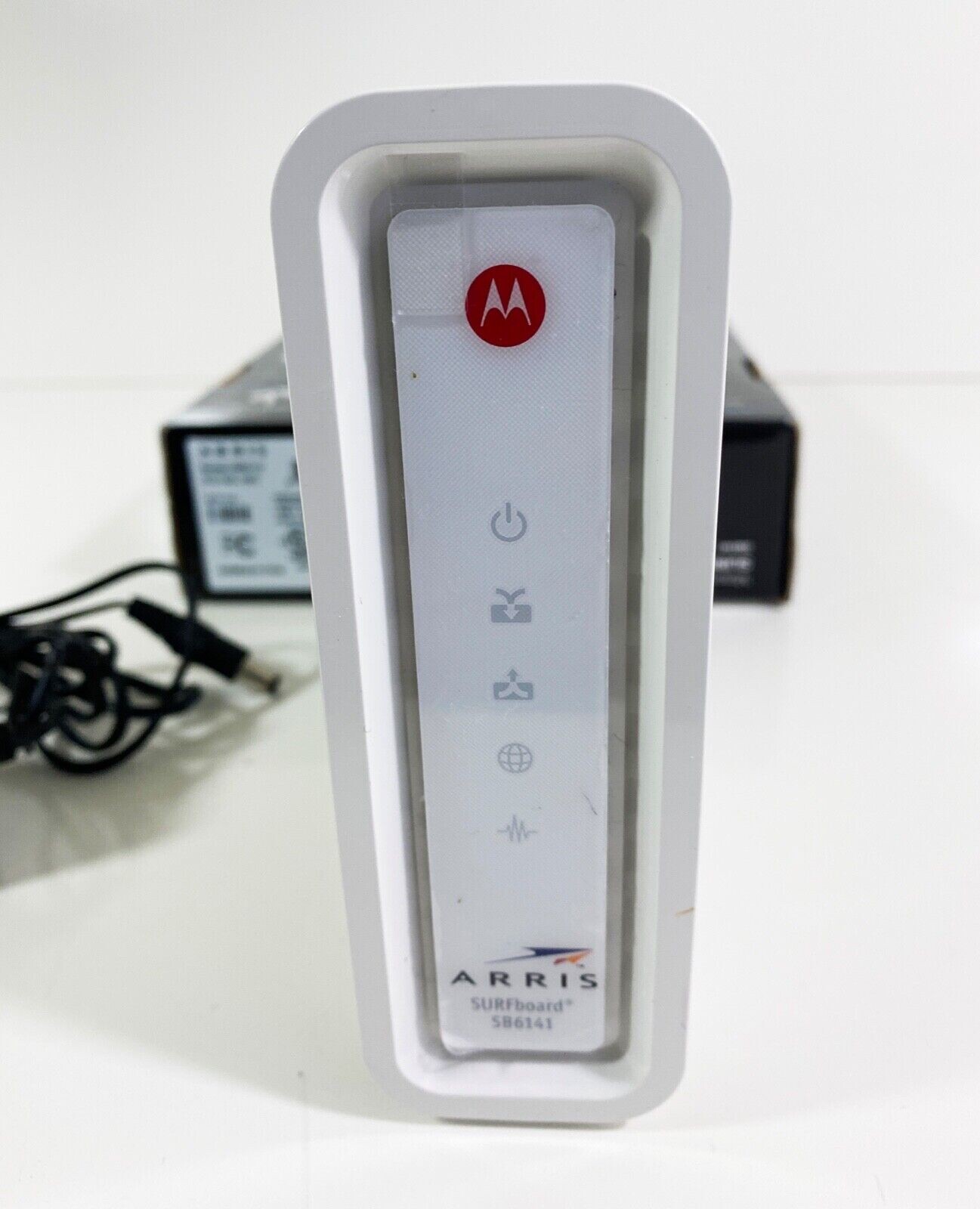 Motorola ARRIS SURFboard SB6141 DOCSIS 3.0 Cable Modem White (SEE PHOTOS)
