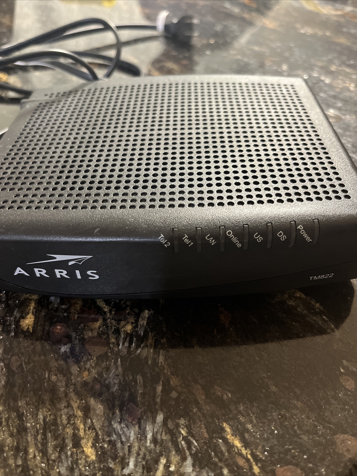 ARRIS TM822 Touchstone DOCSIS 3.0 8×4 Ultra-High Speed Telephone Modem – Black