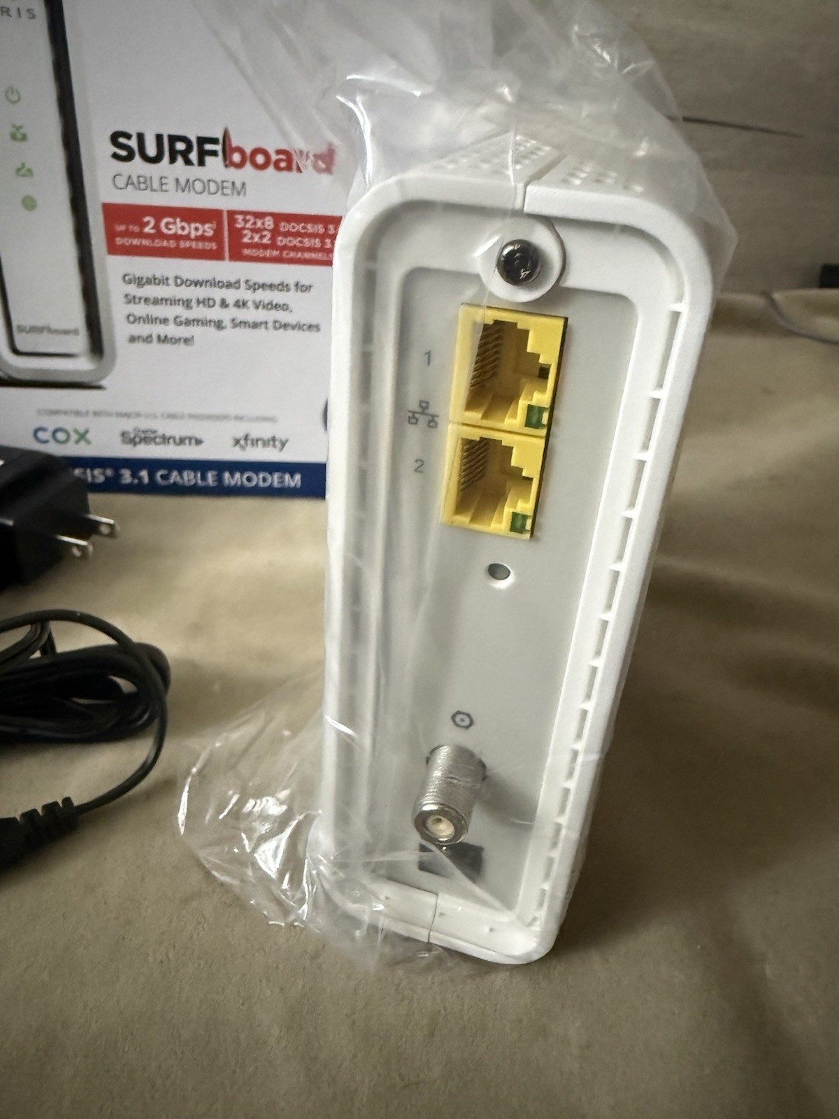 ARRIS Surfboard SB8200 v3 Fast DOCSIS 3.1 32X8 Gigabit Cable Modem – Great Deal!
