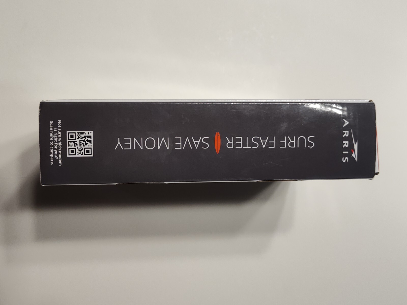 ARRIS SURFboard SB6190 DOCSIS 3.0 32 x 8 Gigabit Cable Modem 1 Gbps White.