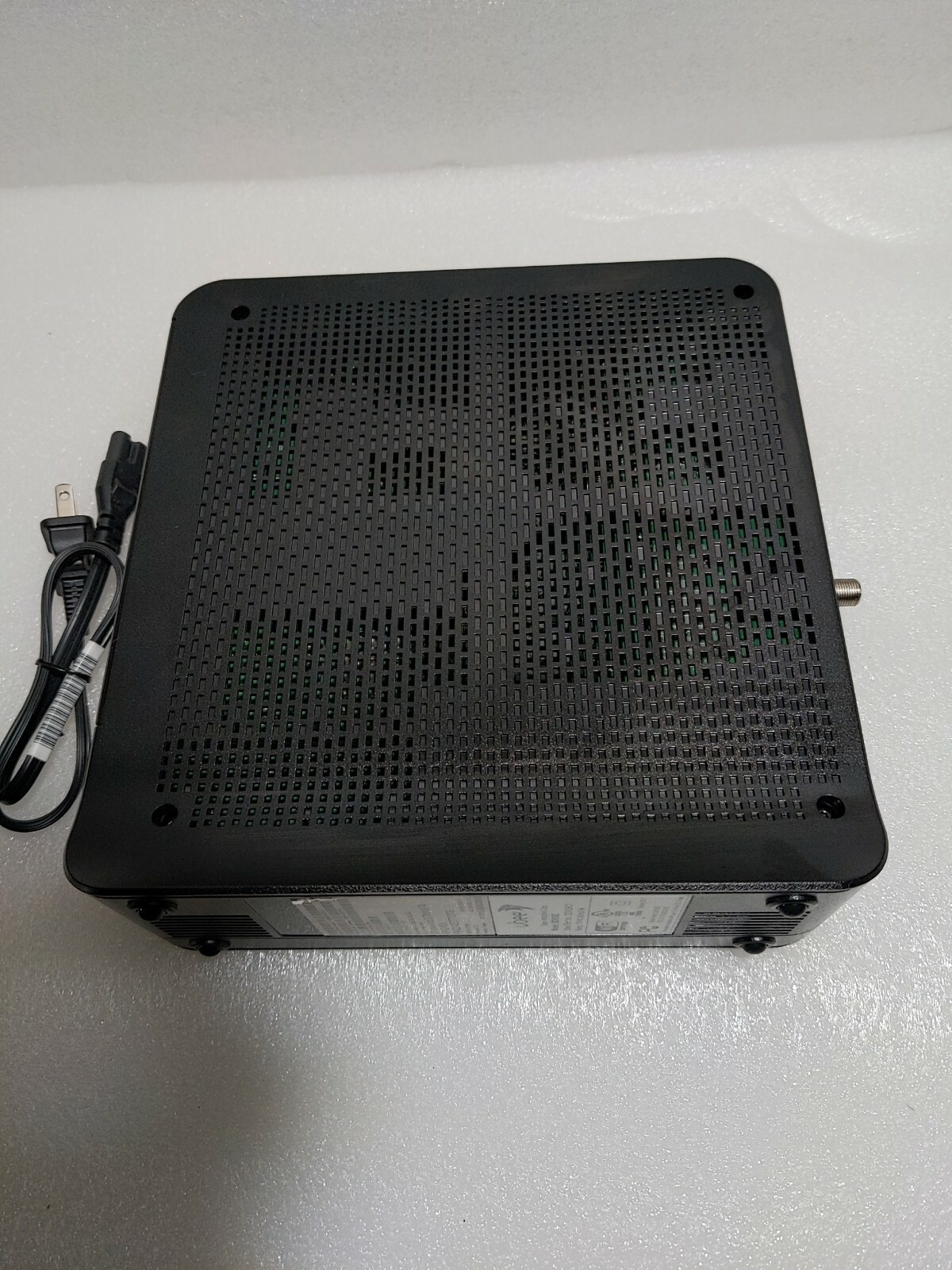 Ubee Router Gateway Wireless Cable Modem DDW36C