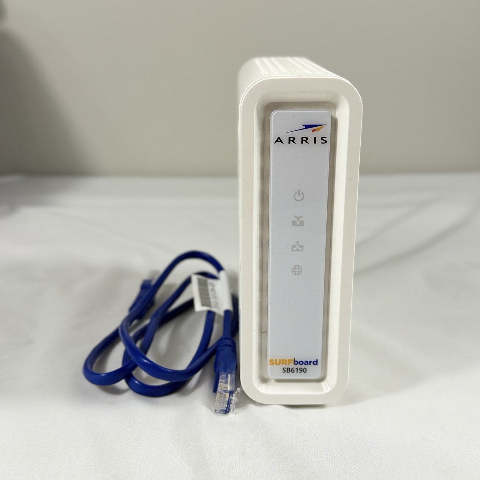ARRIS SURFboard SB6190 DOCSIS 3.0 32 x 8 Gigabit Cable Modem White No Power Cord