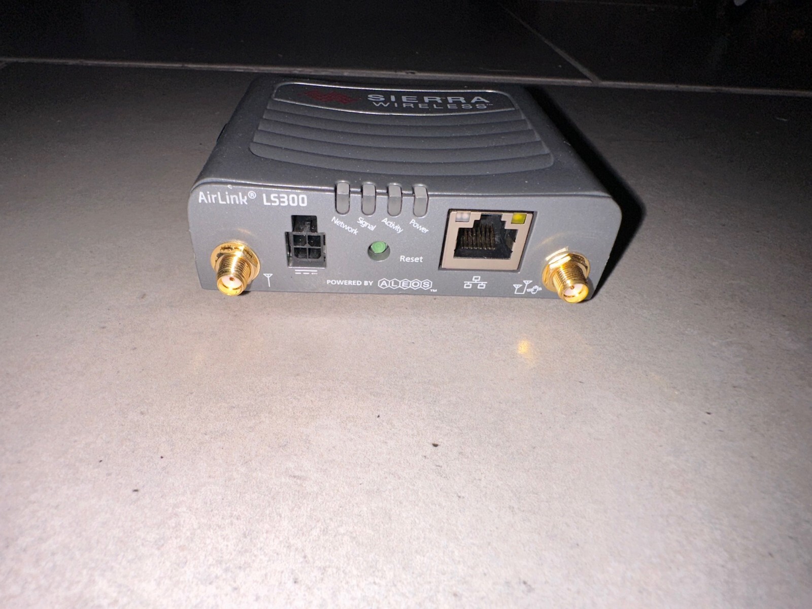 NEW Sierra Wireless AirLink LS300 Verizon Network Gateway Modem