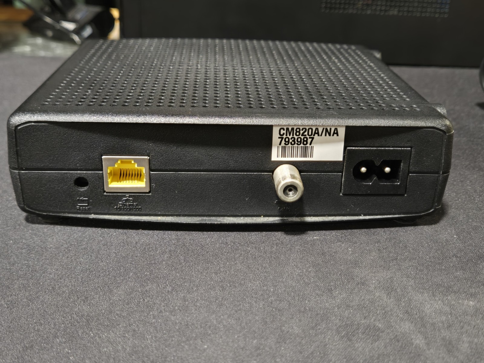 ARRIS CM820A/CT DOCSIS 3.0 Cable Modem