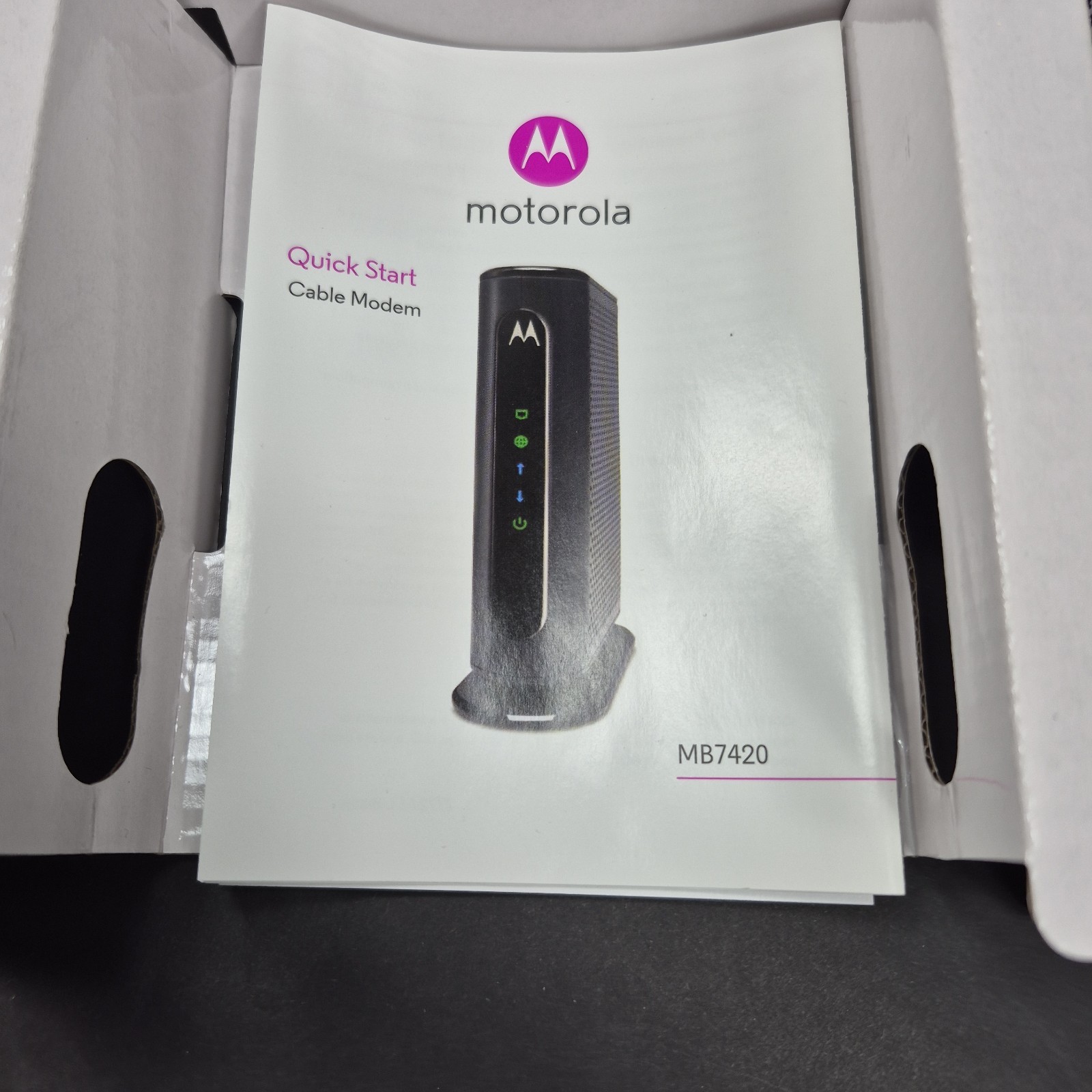 New Motorola MB7420 16×4 High Speed ​​Cable Modem 686 Mbps