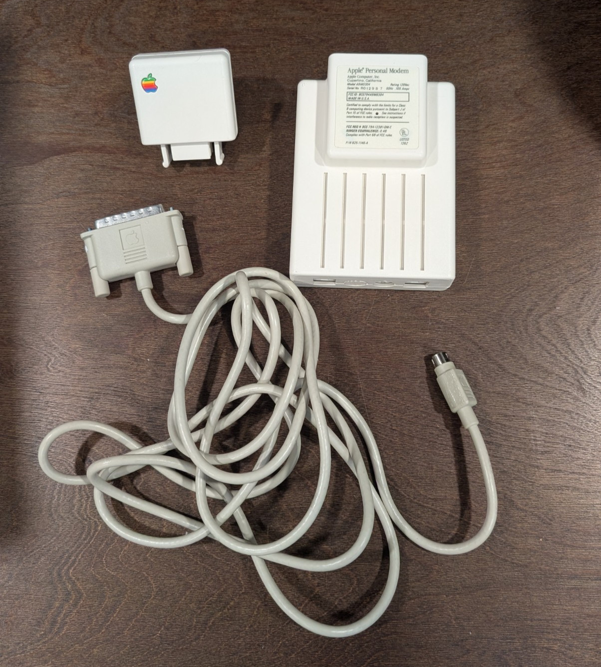 Vintage Apple Personal Modem 300/1200 Model A9M0304