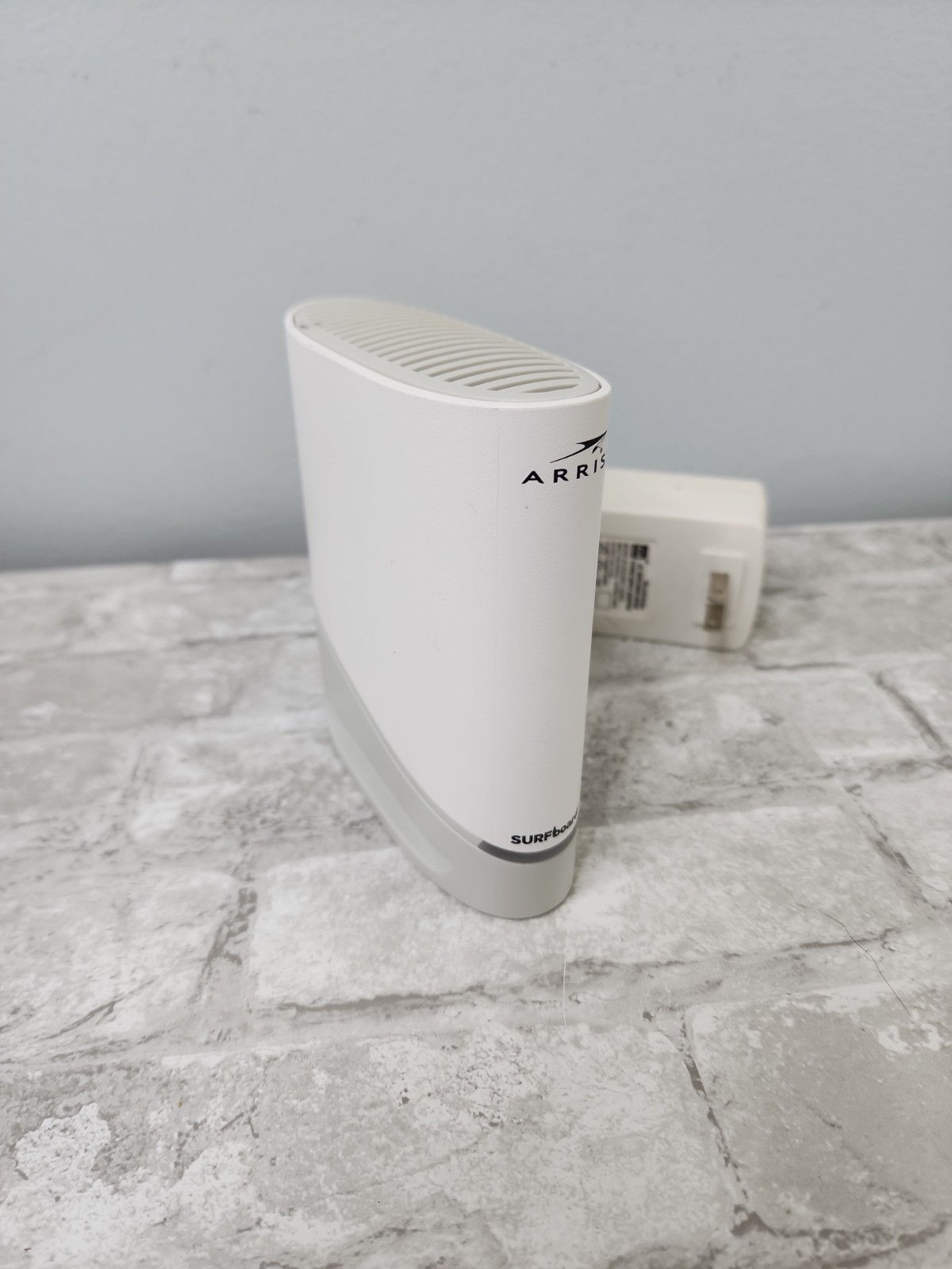Arris Surfboard DOCSIS 3.1 3.5 Gbps Cable Modem (S33-RB) w/ Power Supply Tested