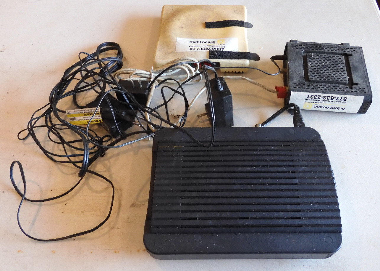 Arris DG1670A Model Router Dual Band P/N DG00DLQ1670 & SURFboard SB6141 & Ruckus