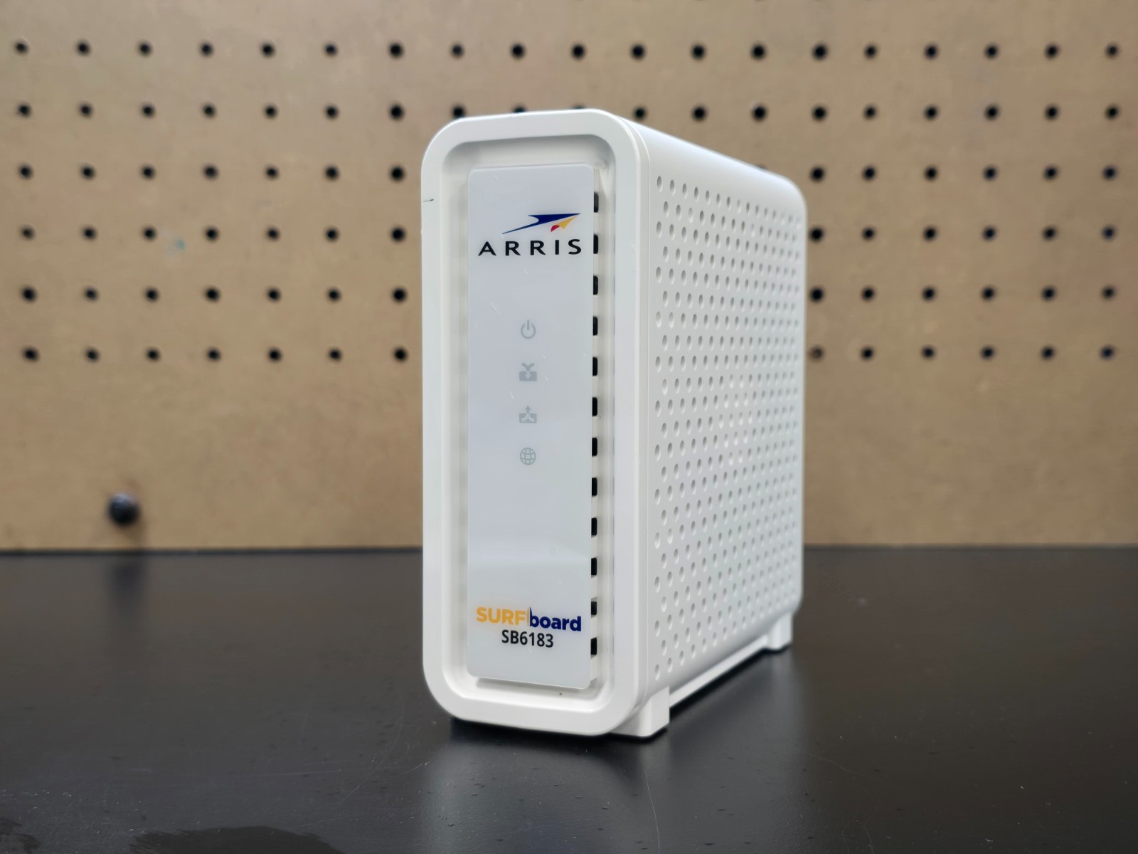 ARRIS SURFboard SB6183 DOCSIS 3.0 Cable Modem – White