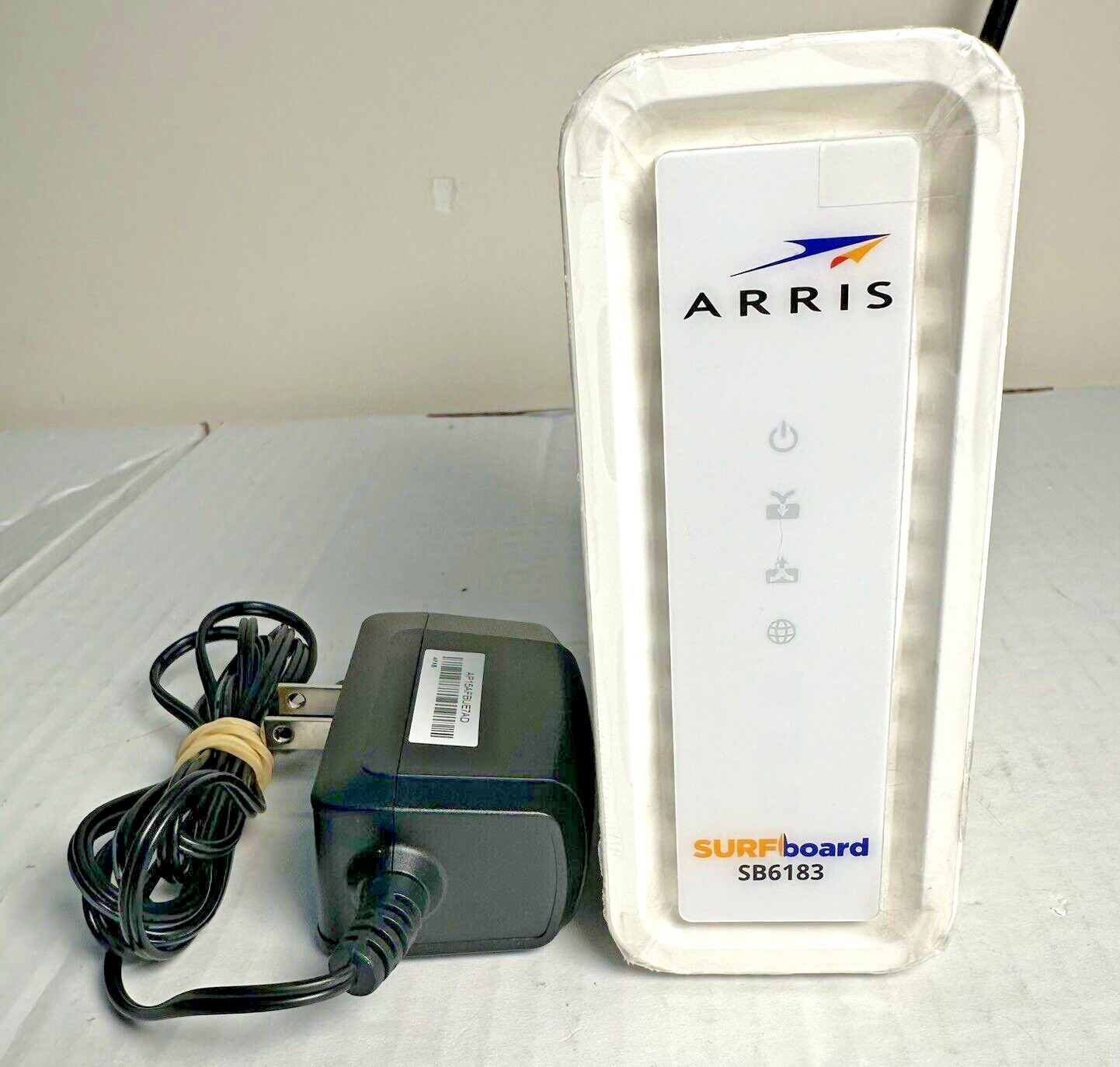 ARRIS SURFboard SB6183 16×4 DOCSIS 3.0 Cable Modem Internet Gaming Speed White