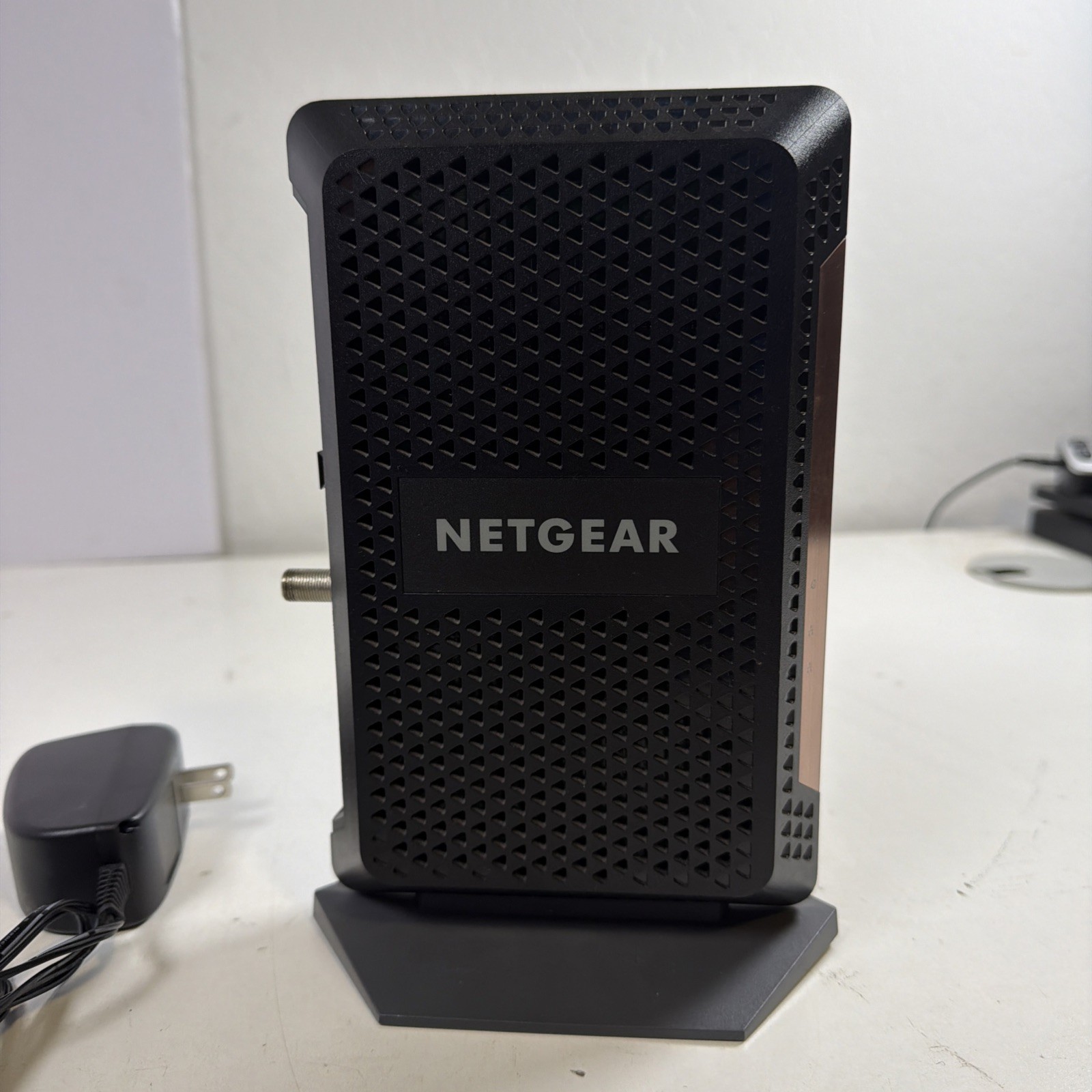 NETGEAR NIGHTHAWK CM1100 Cable Modem DOCSIS 3.1 Gigabit W/ Power Cord