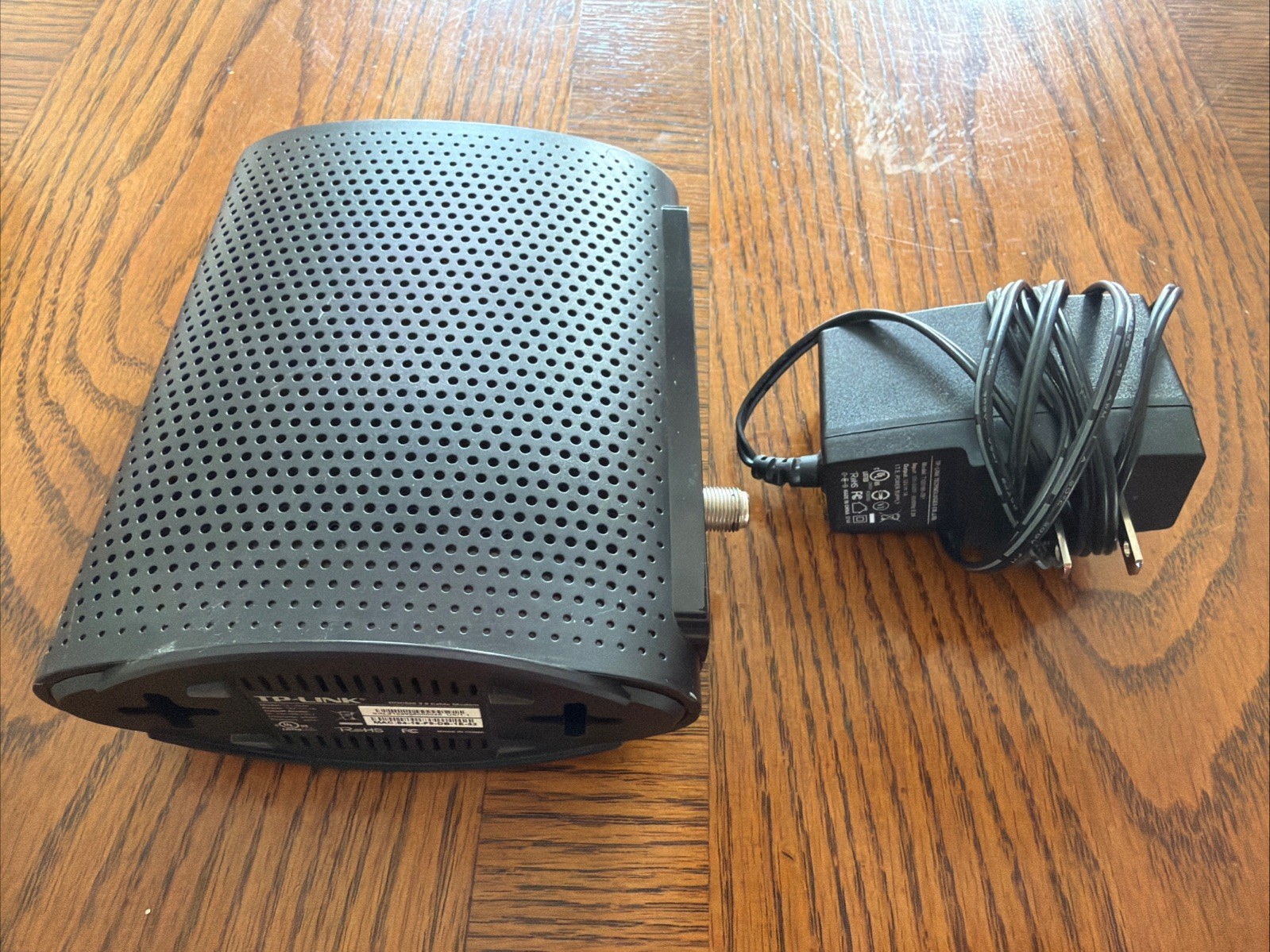 TP-LINK TC-7610 DOCSIS 3.0 Cable Modem