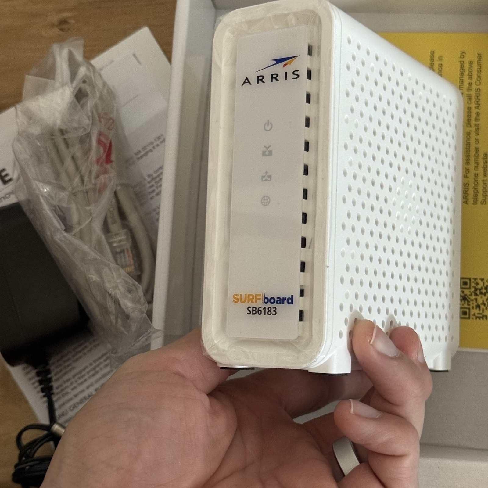 Arris SB6183 Surfboard DOCSIS 3.0 16×4 Cable Modem 686 MBPS Xfinity Spectrum