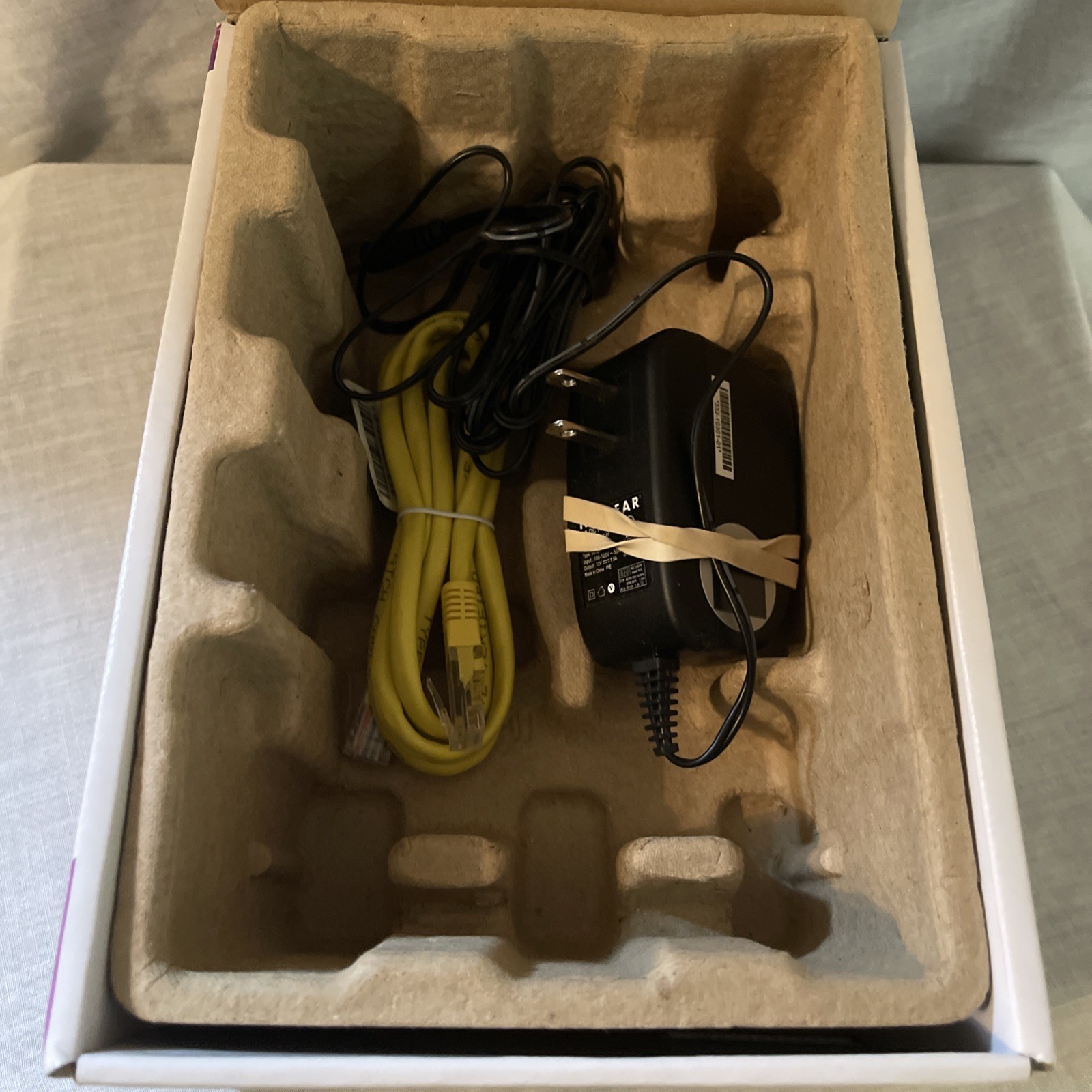 NETGEAR CM500 680 Mbps – Black – Tested and working PWR & LAN Cables Included