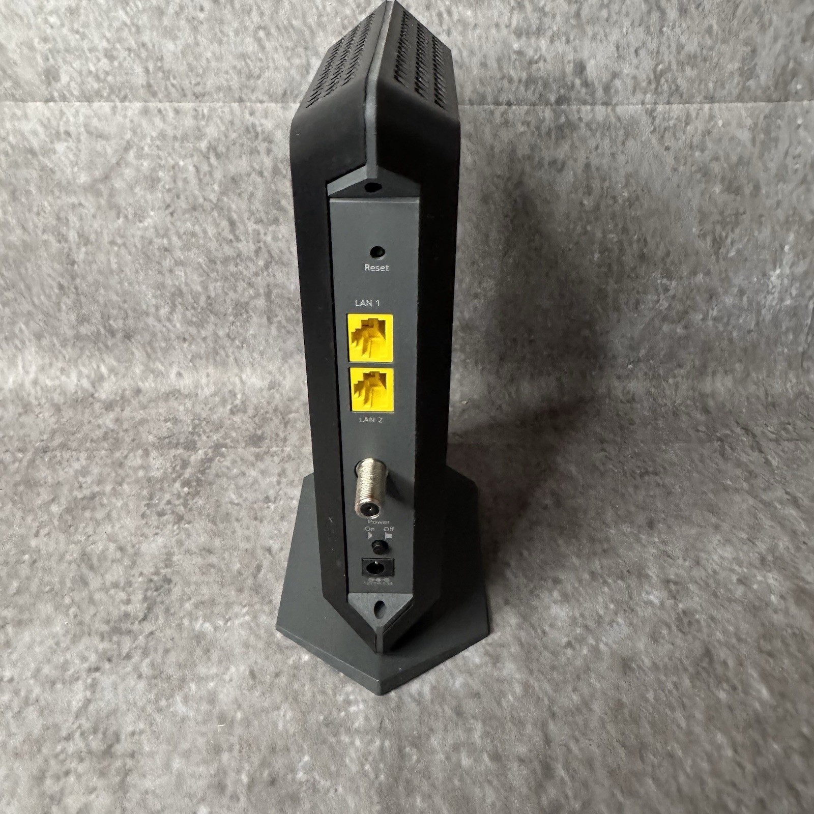 Netgear Nighthawk CM1100 Cable Modem DOCSIS 3.1 Multi-Gig SpeedModem