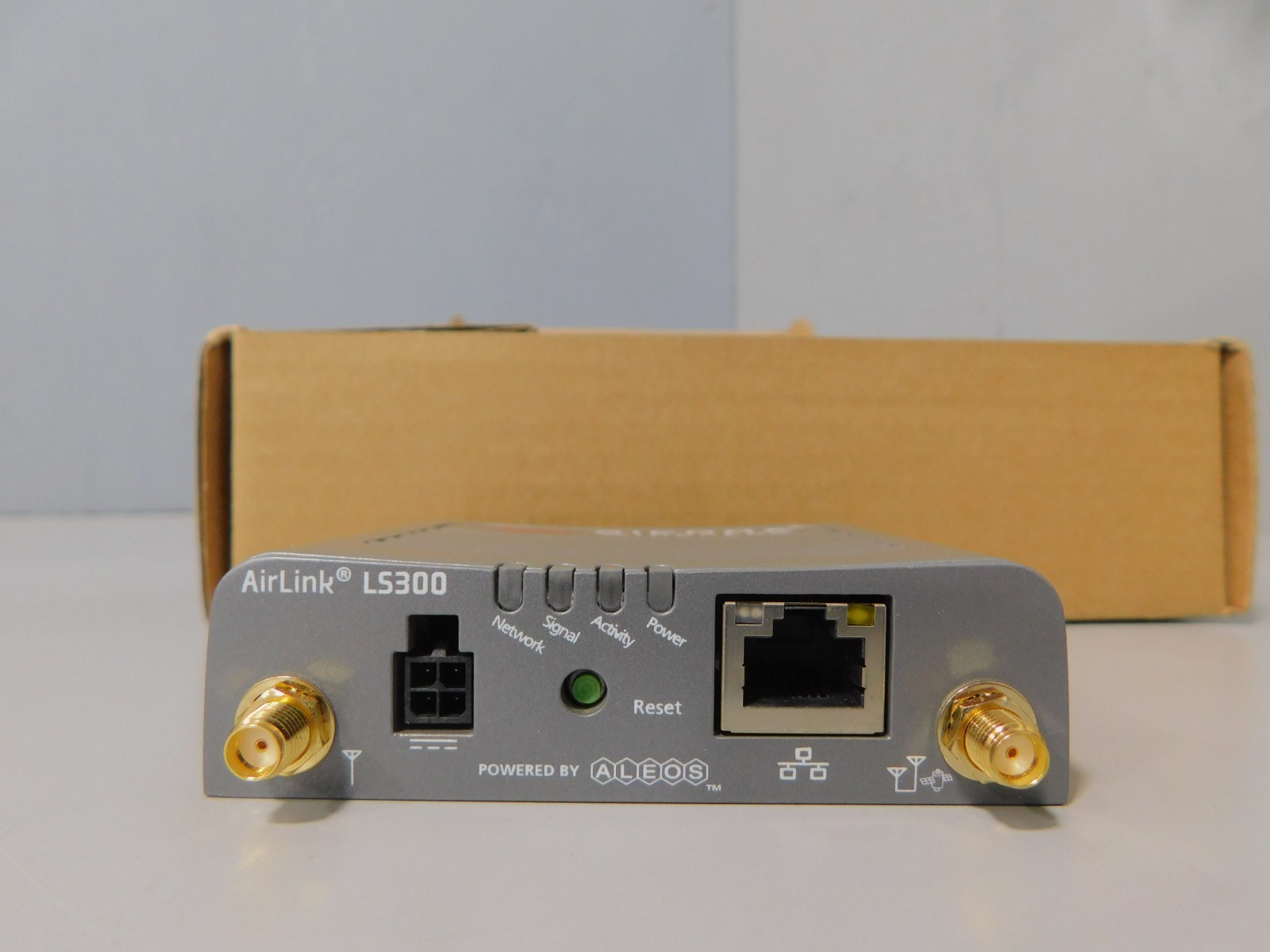 NEW SIERRA WIRELESS AirLink LS300 Industrial 3G Gateway Wireless Router (AT&T)