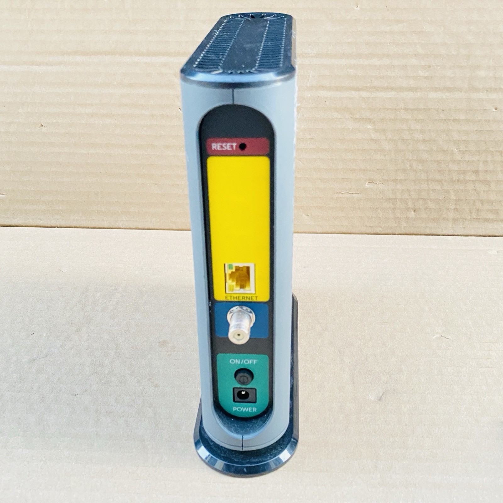 Motorola MB8600 DOCSIS 3.1 Cable Modem with Power Adapter Tested Working