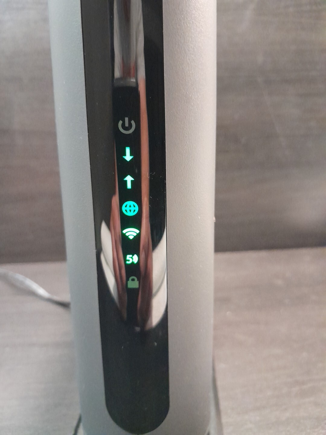 Motorola 16×4 DOCSIS 3.0 Cable Modem plus AC1900 Router Model MG7550 TESTED