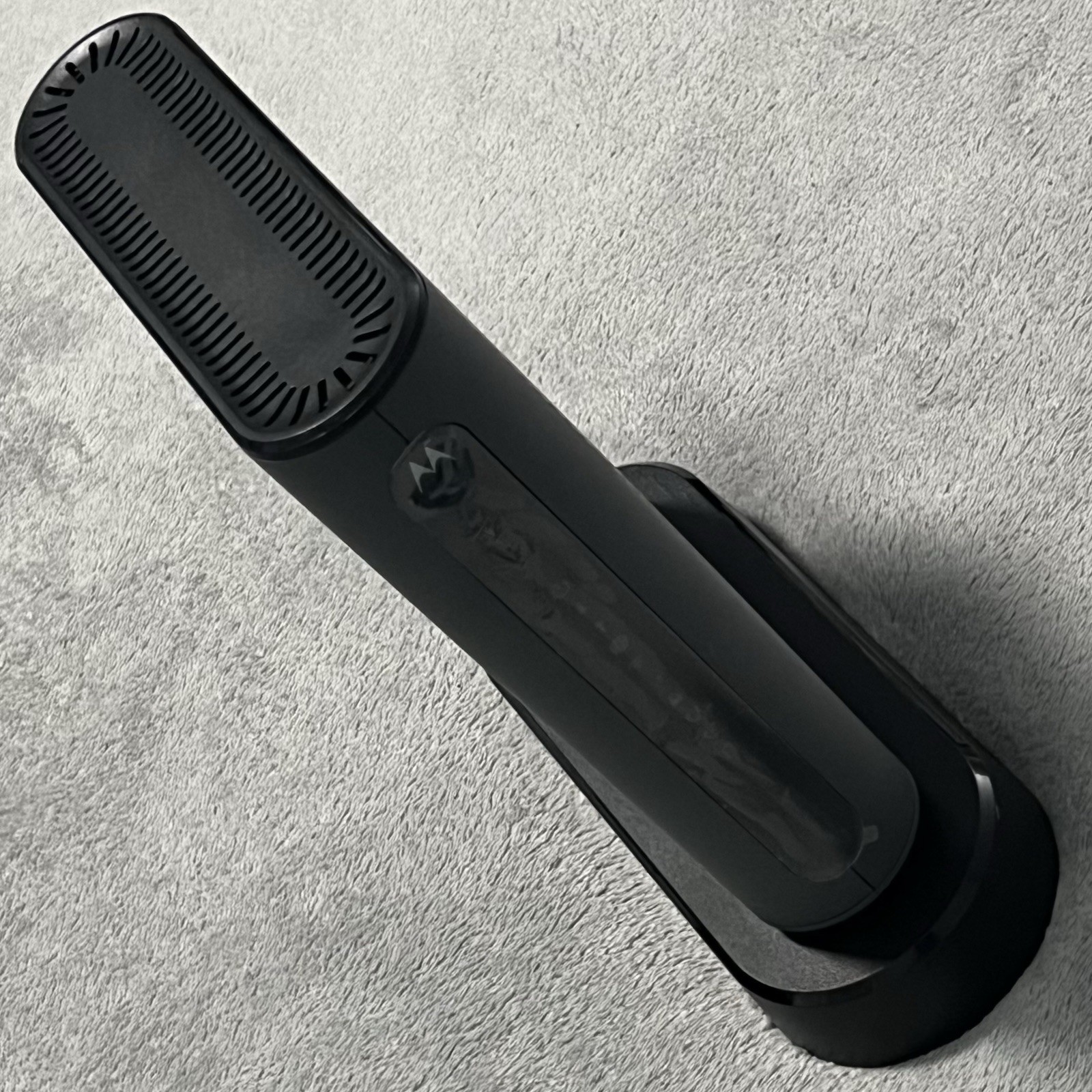 Motorola 24X8 Cable Modem Plus AC1900 Dual Band Wi-Fi Router with Voice MT7711