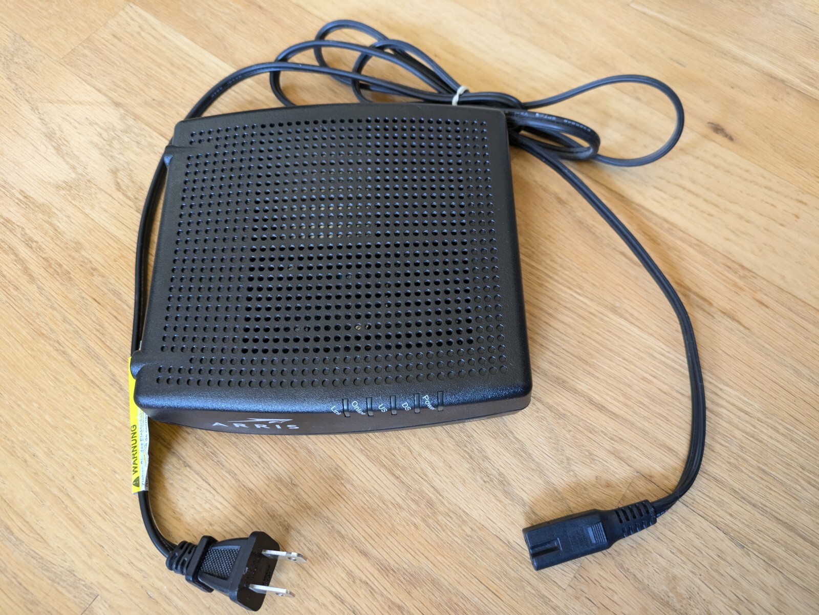 Arris CM820A DOCSIS 3.0 Cable Modem w/ Power Cord WORKING CONDITION