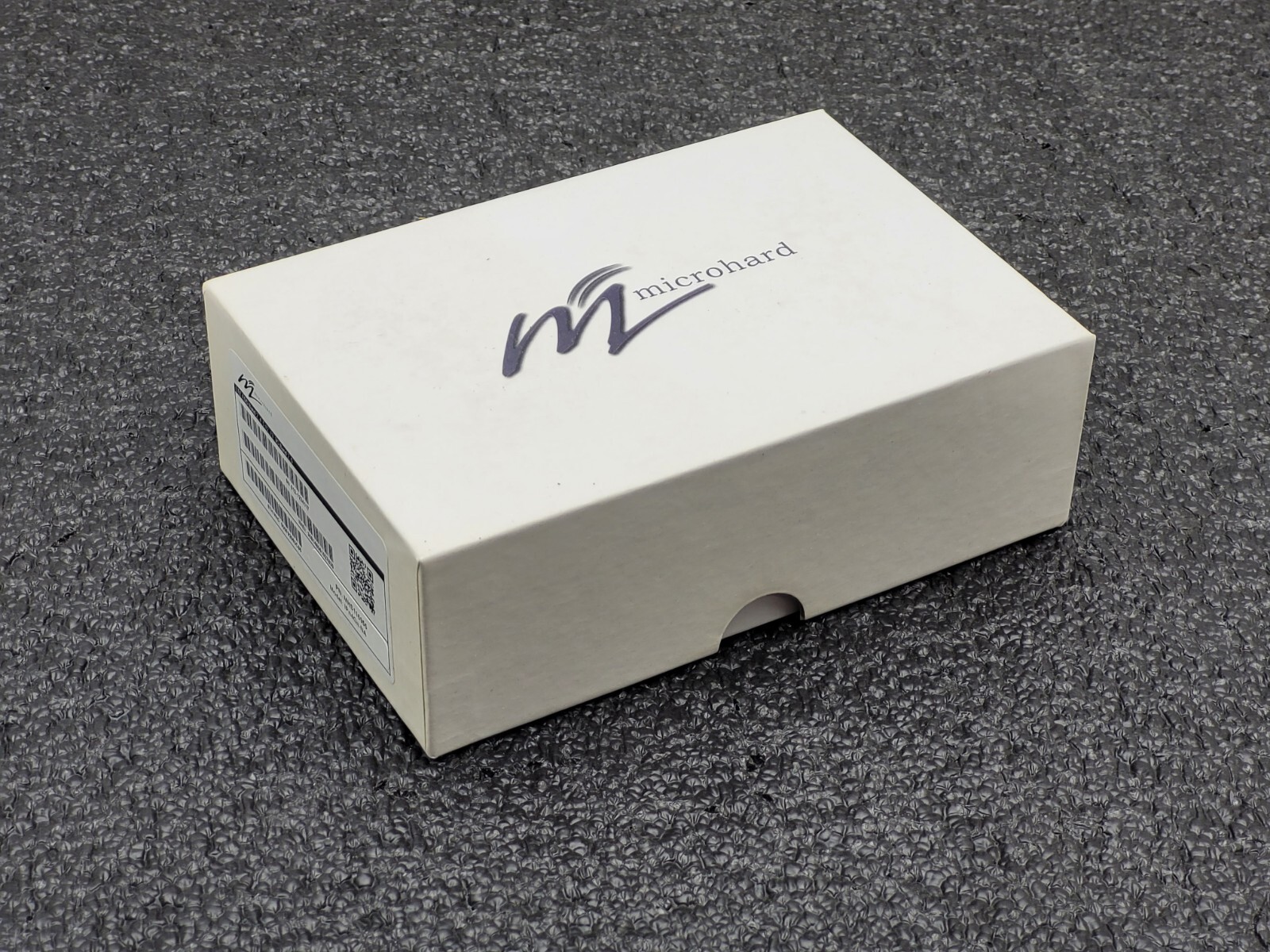 Microhard IPn4Gii-NA 4G LTE Dual SIM Dual Ethernet Serial USB Gateway POE