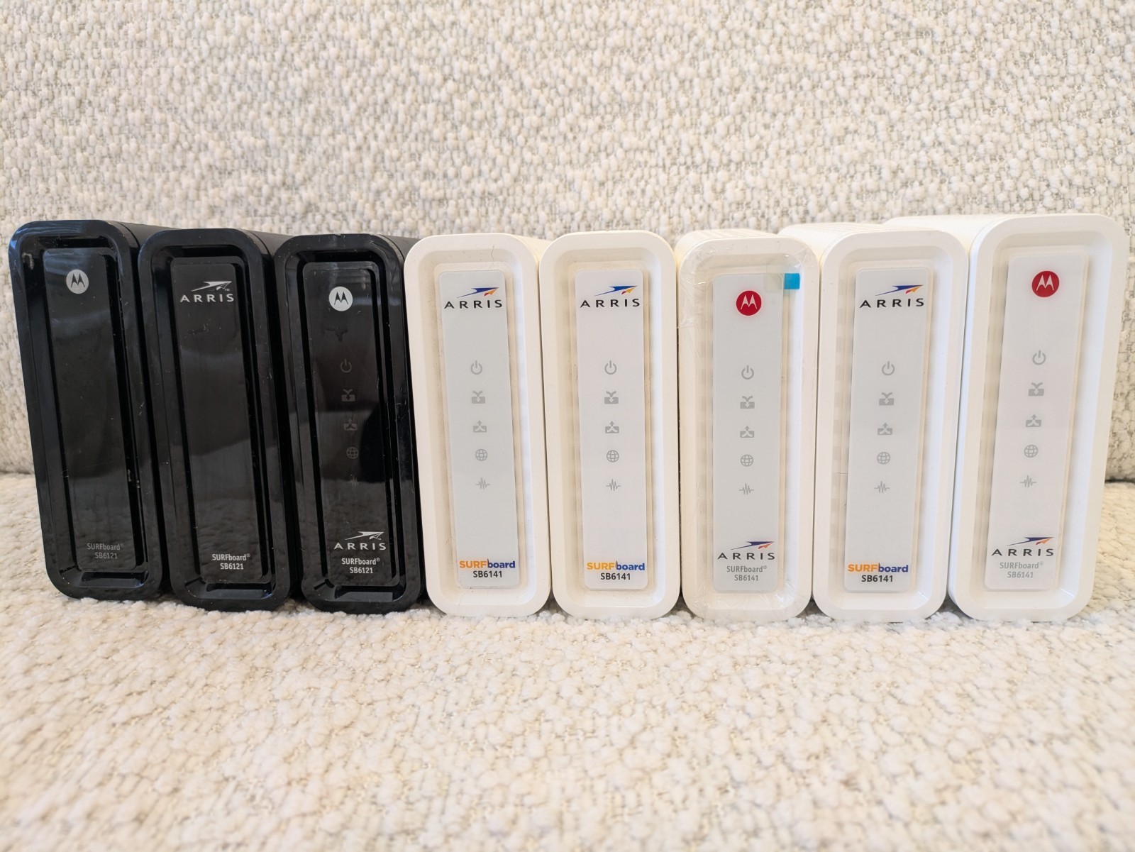 LOT OF 8 – 5 ARRIS SURFBOARD SB6141 and 3 SB6121 CABLE MODEM Tested Working