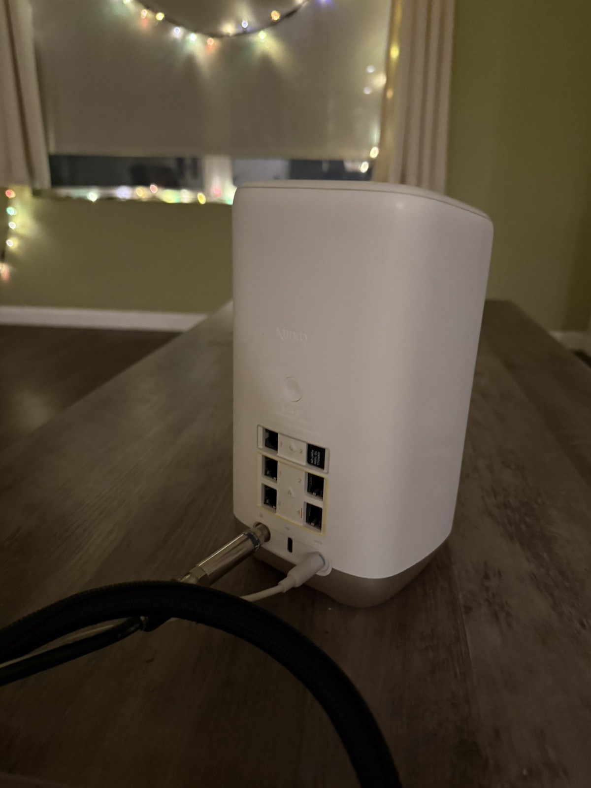 Xfinity xFi Gateway Router XB8-T Triband Wifi CGM4981COM W/ Power Cord